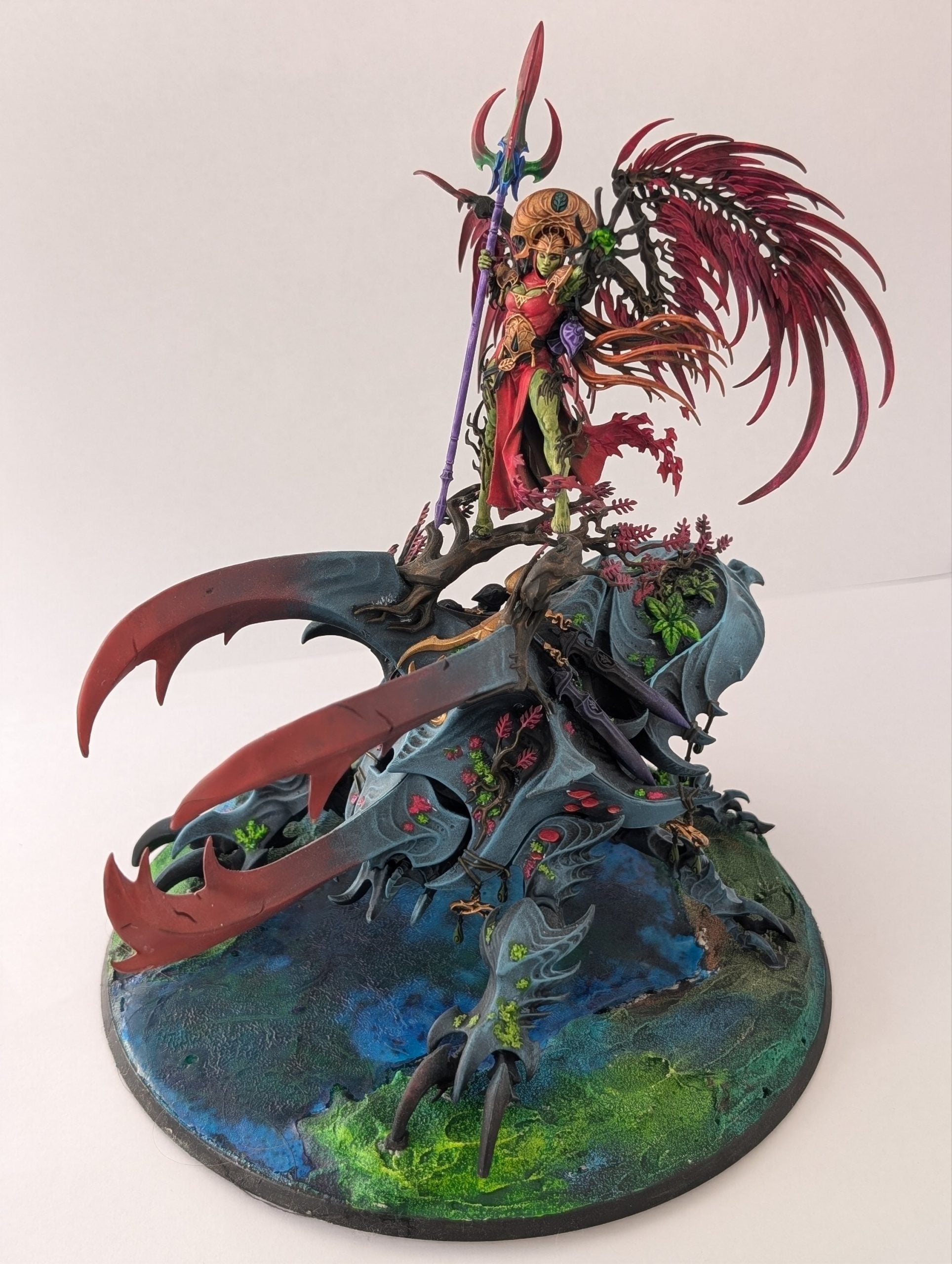 Alarielle the Everqueen