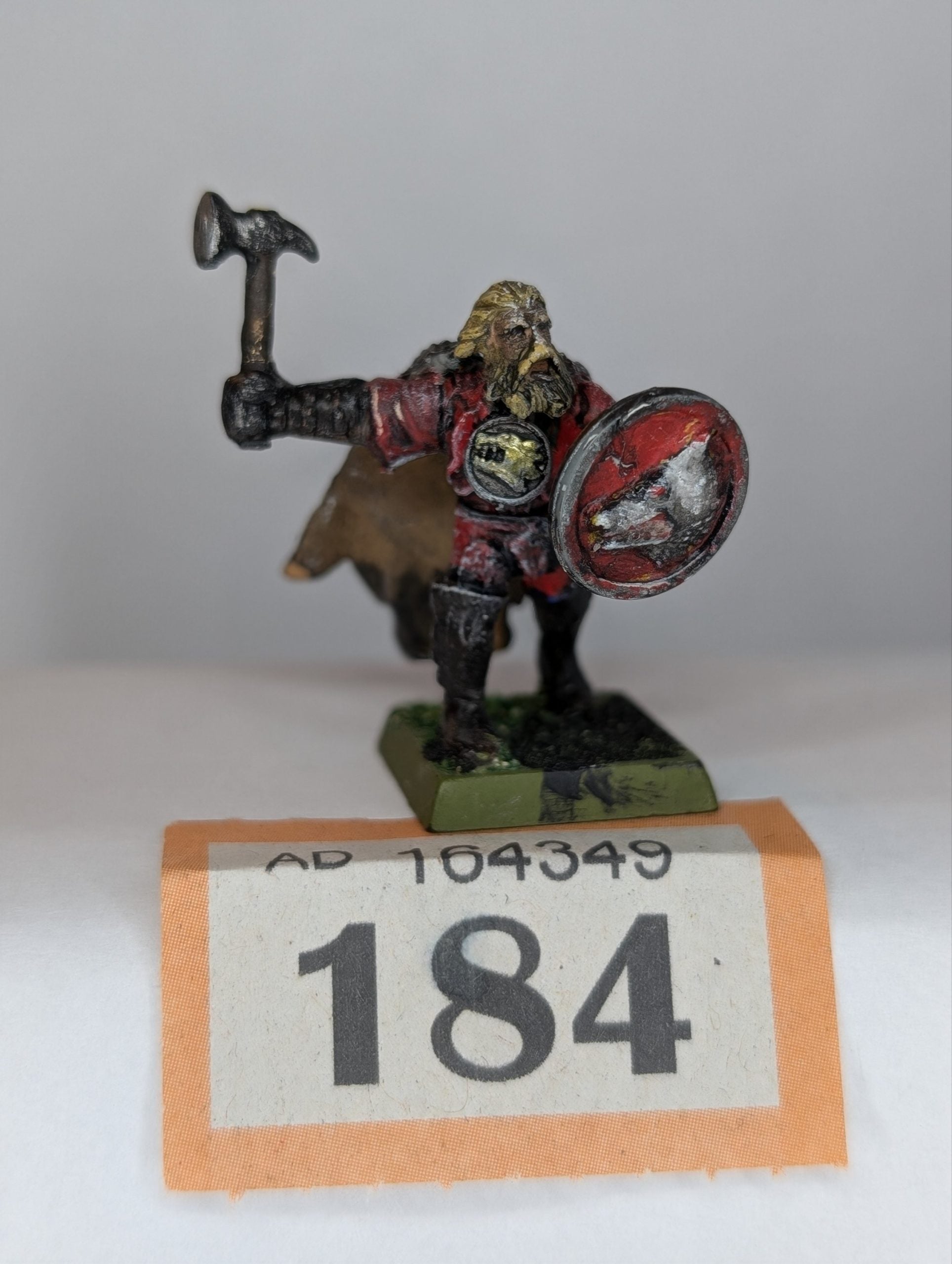 Knight of the White Wolf on foot (or unit champion)