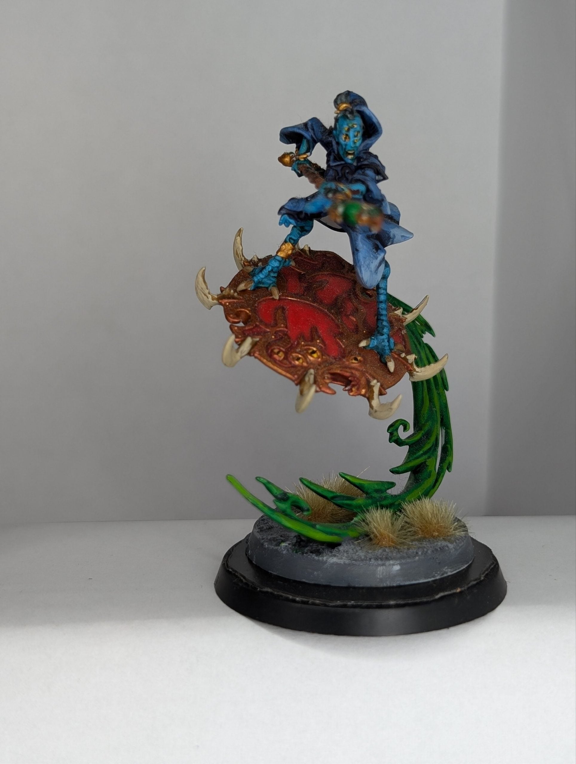 Magister on Disc of Tzeentch