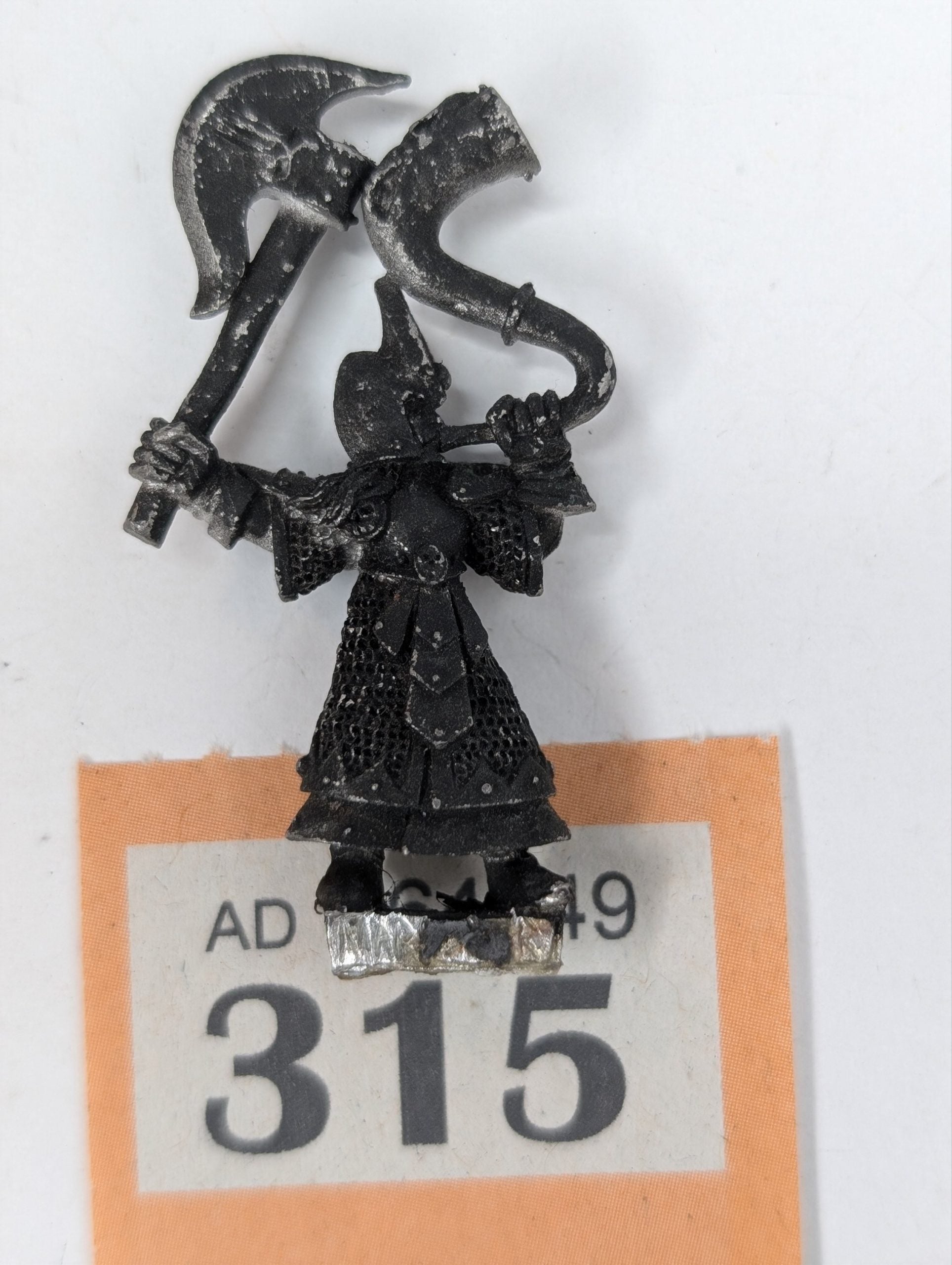 Dark Elf Musician