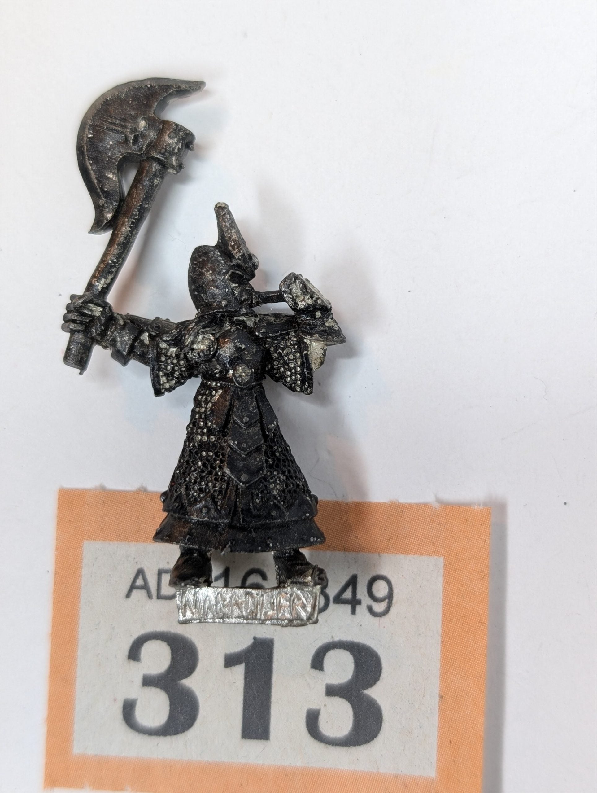 Dark Elf Musician (Damaged)