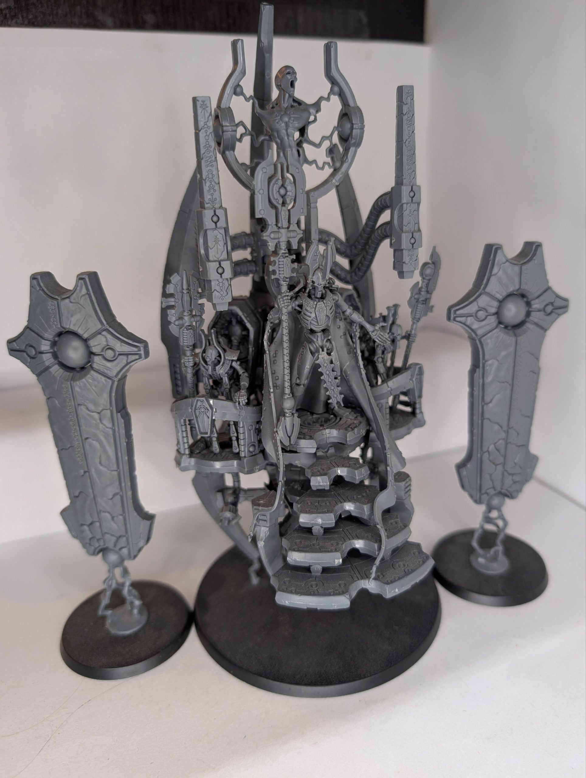 Szarekh, The Silent King