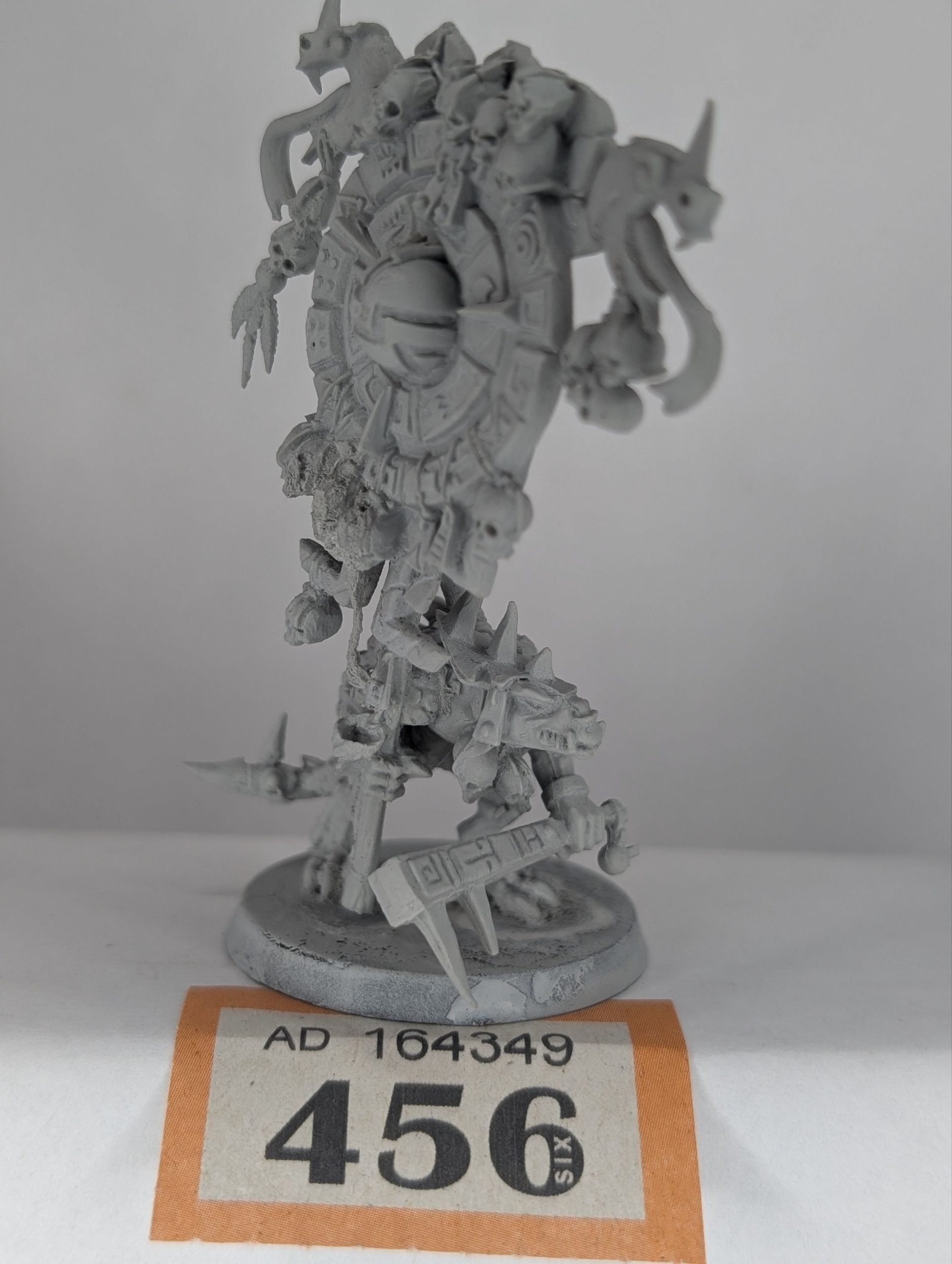 Saurus Astrolith Bearer