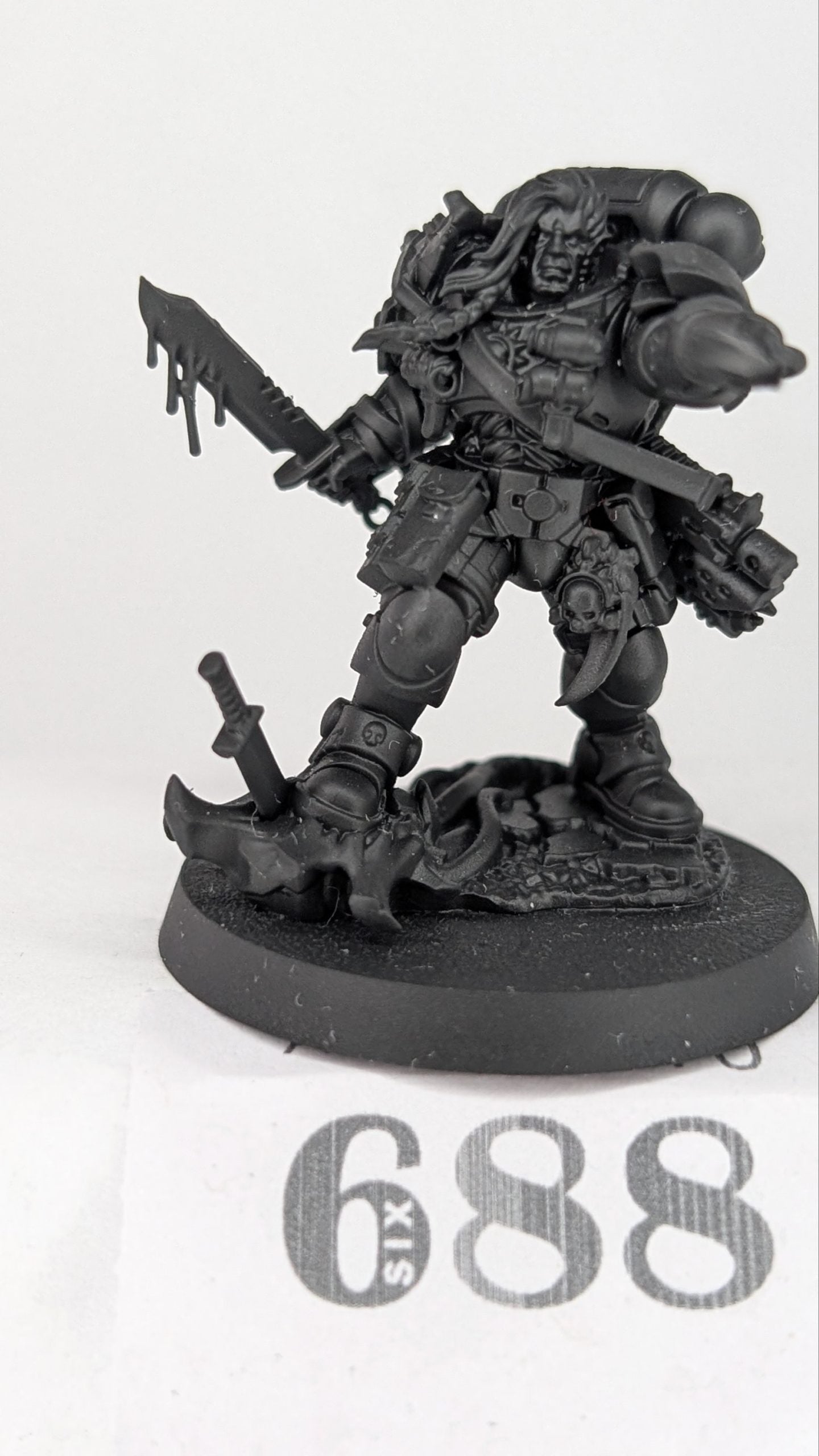 Lieutenant in Phobos Armour (head swap/conversion)