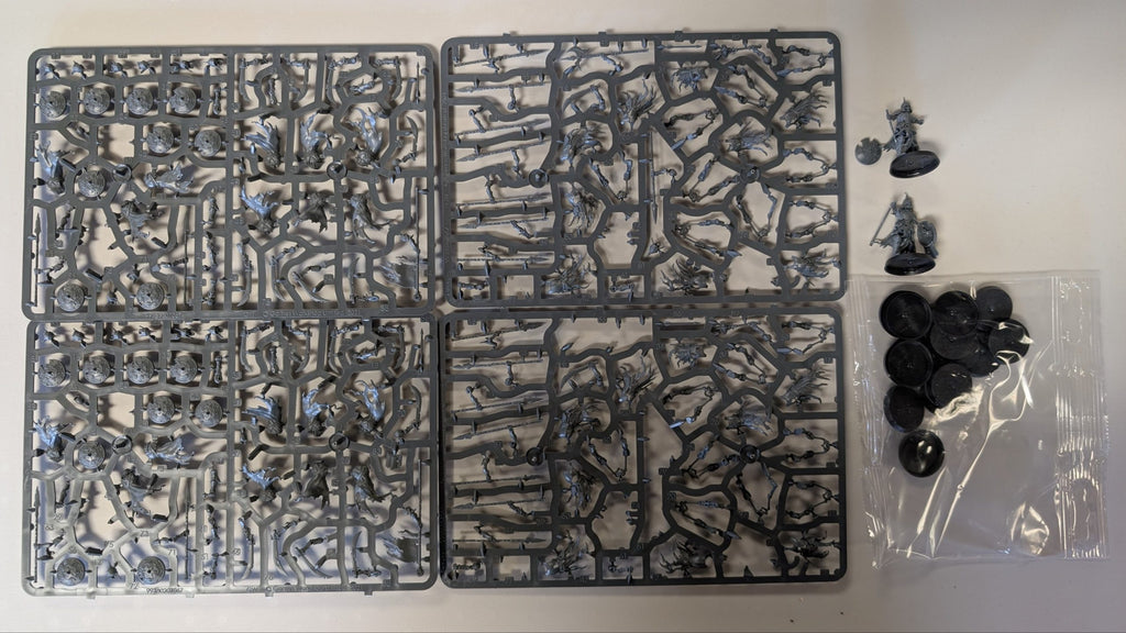 20 Deathrattle Skeletons (On Sprue) (Two Built)