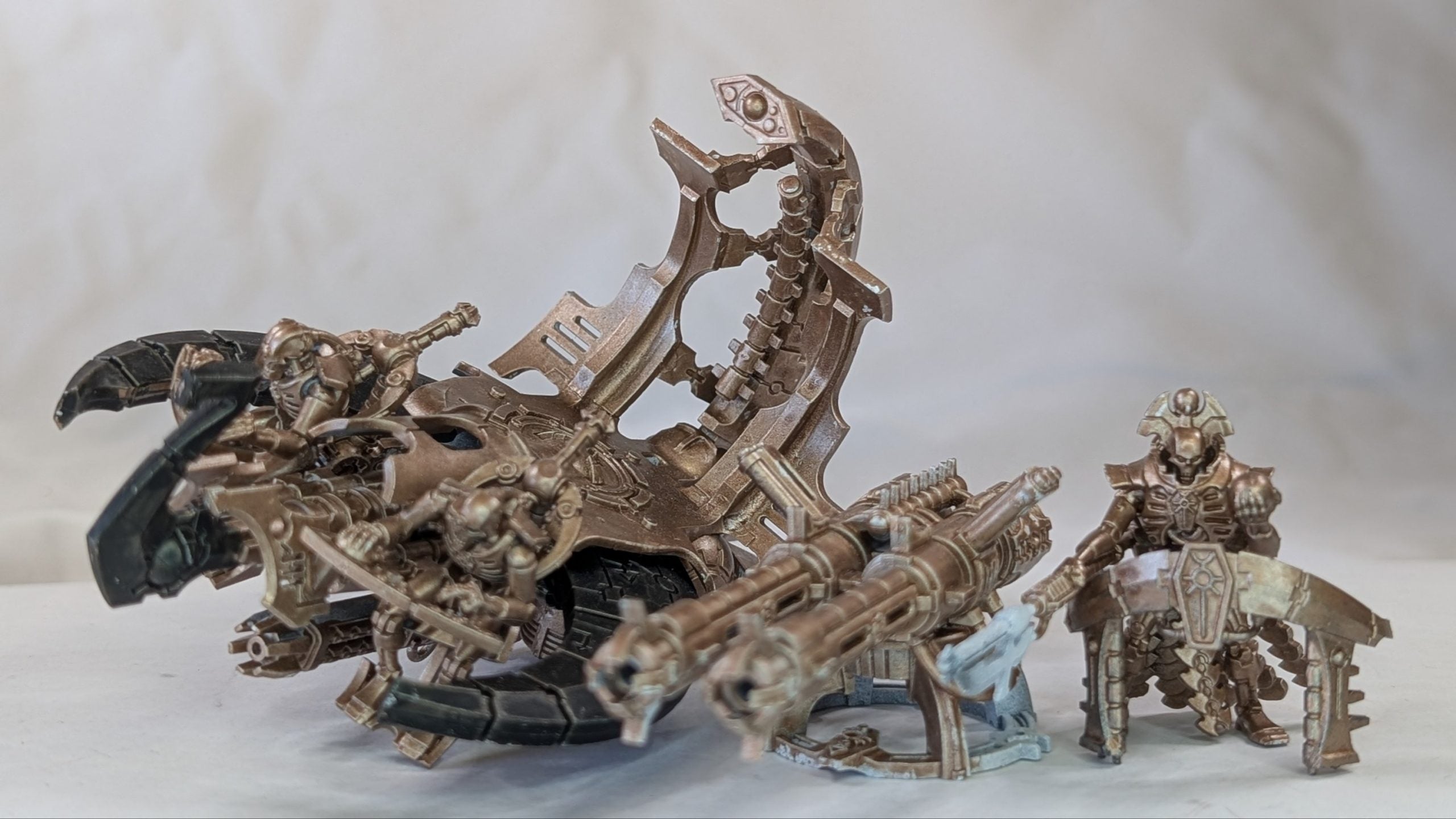 Necron Catacomb Command Barge / Annihilation Barge