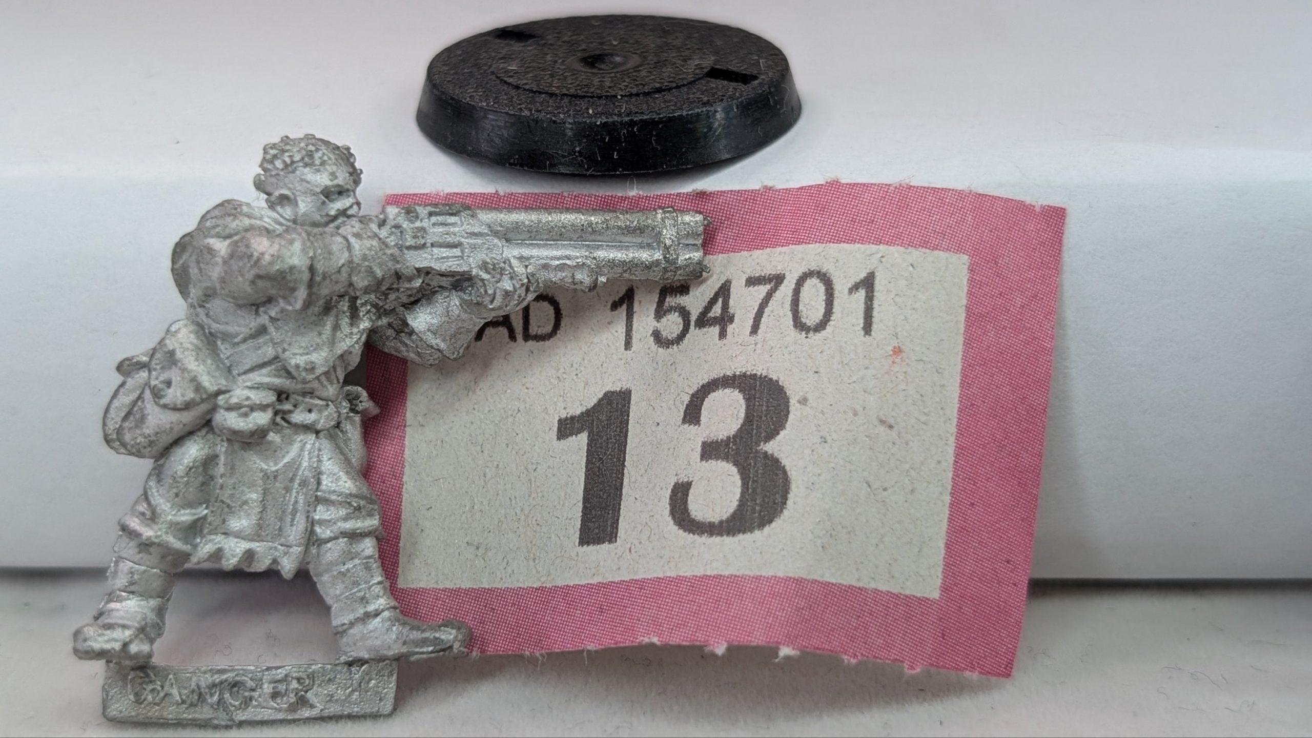 Cawdor Ganger with Shotgun (Metal OOP)