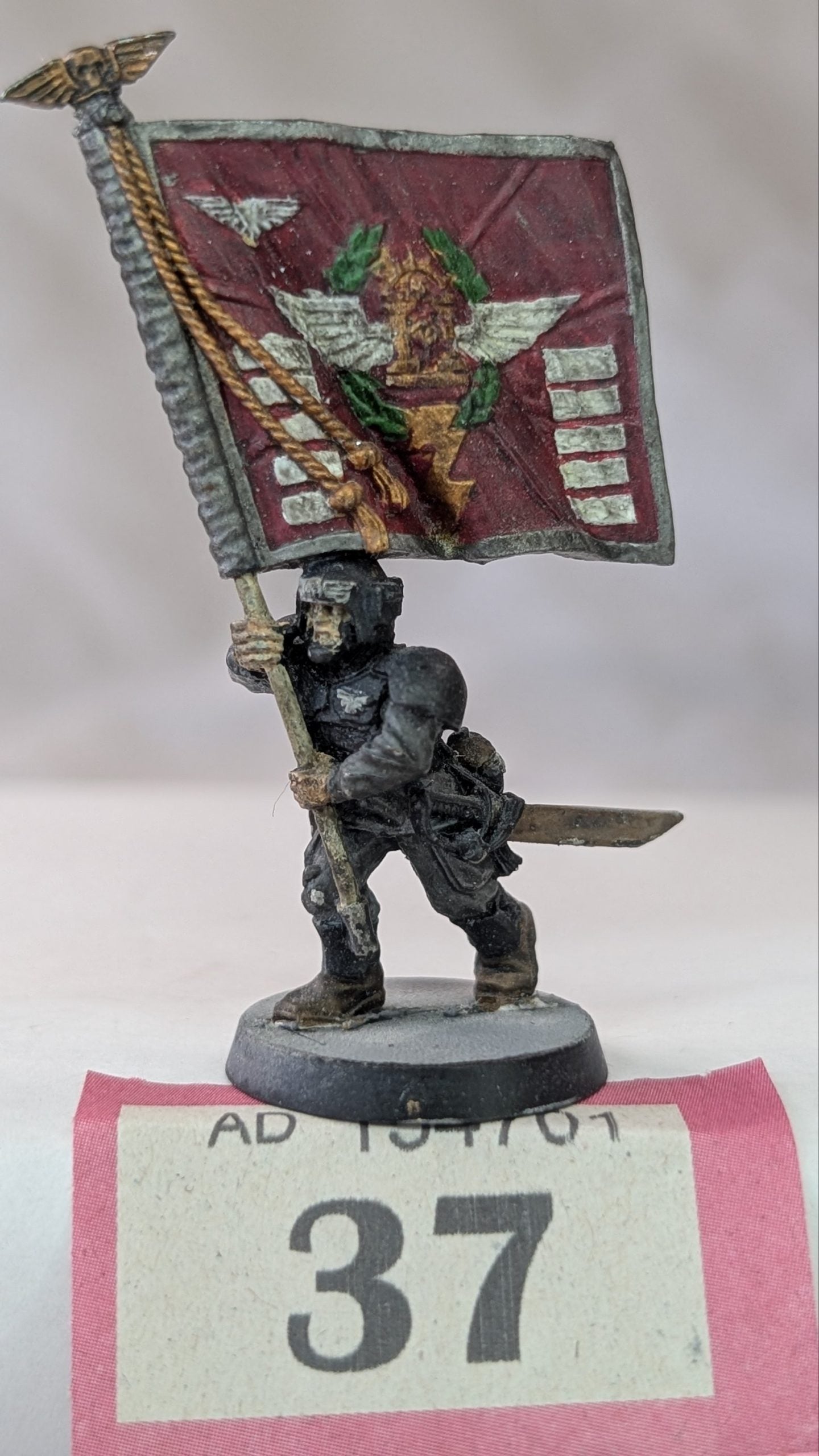 Imperial Guard Cadian Standard Bearer (Metal)