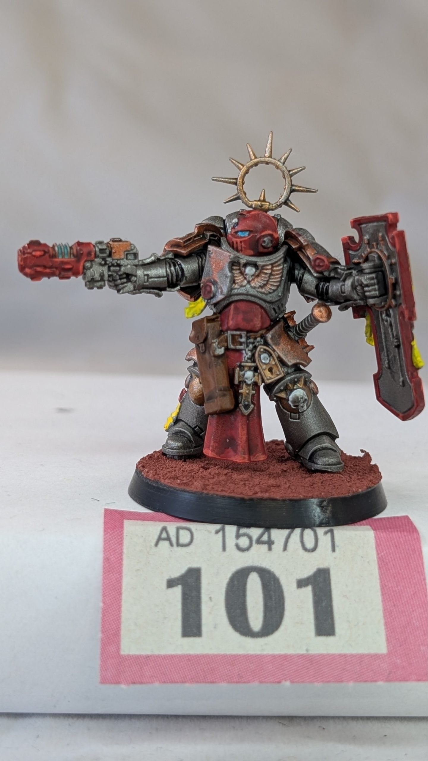 Lieutenant w/ Plasma Pistol and Stormshield
