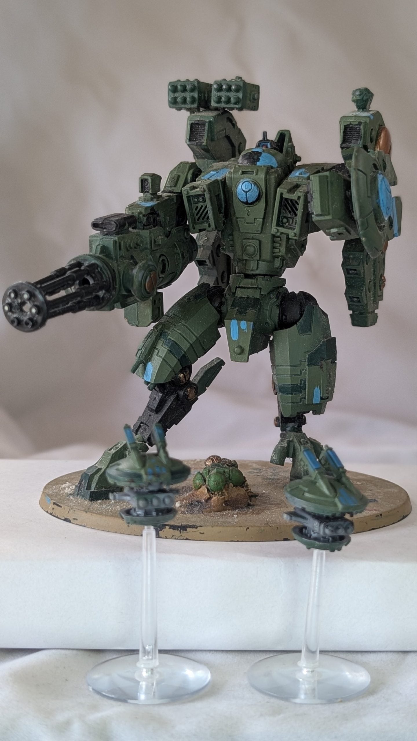 XV104 Riptide Battlesuit