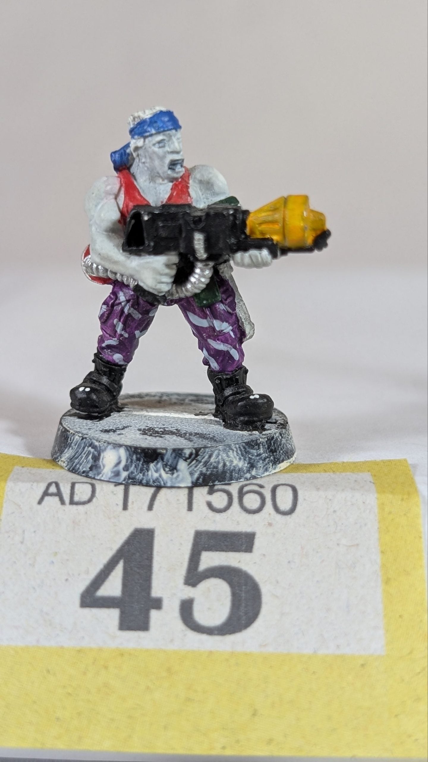 Catachan Jungle Fighter with Flamer Metal Model OOP