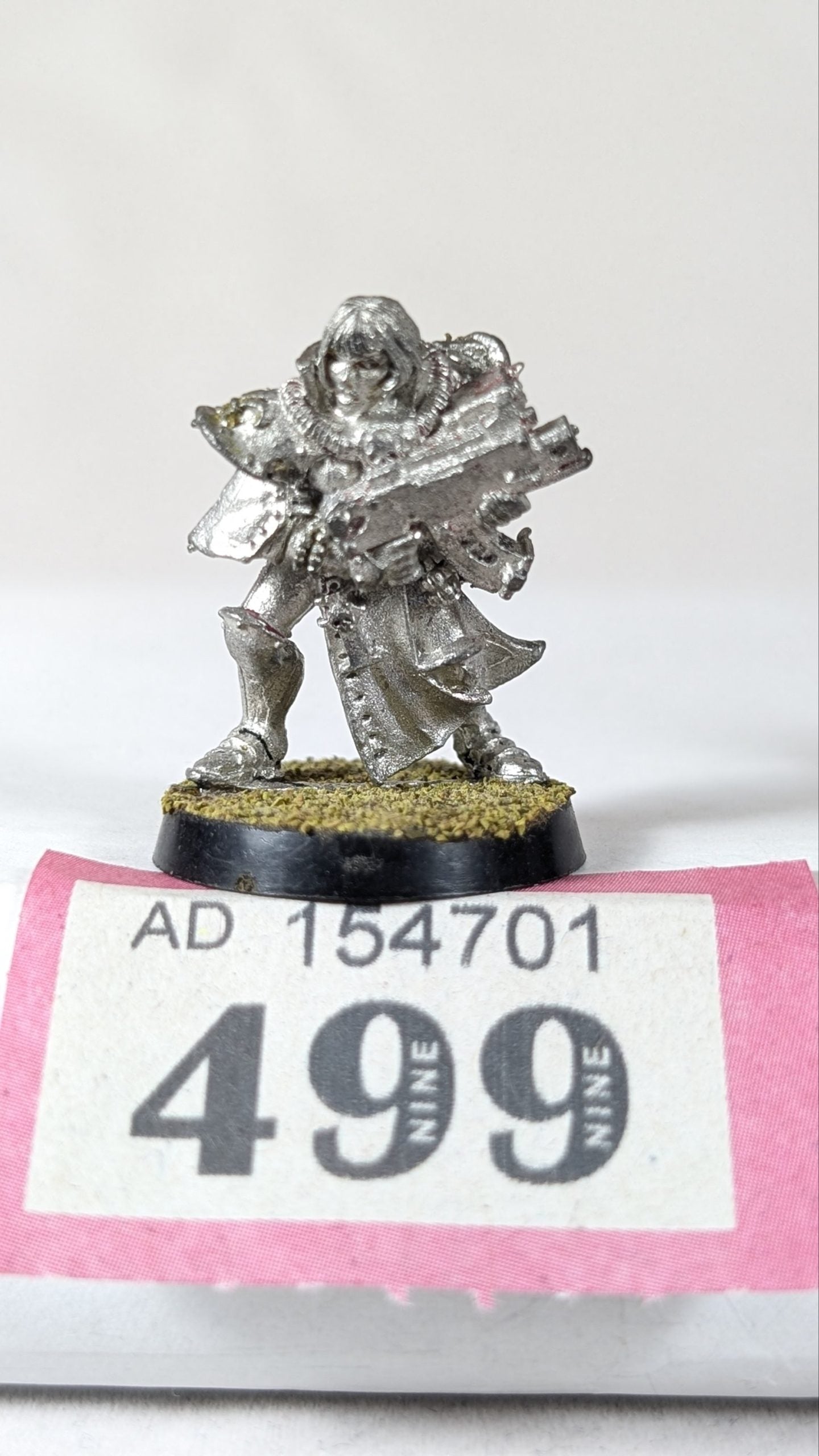 Battle Sister with Bolter metal Sisters of Battle (P499)