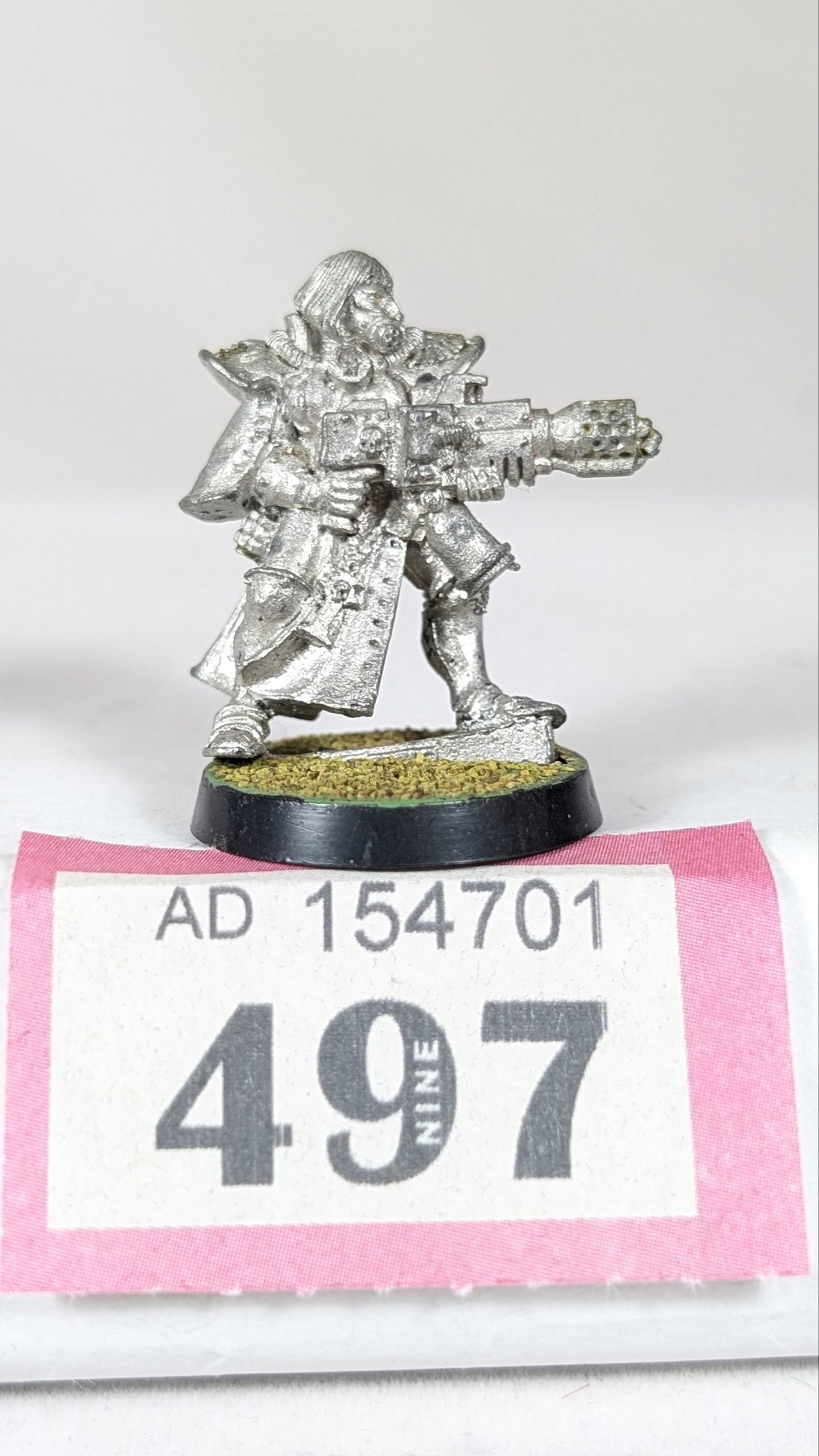Battle Sister with Flamer metal Sisters of Battle (P497)