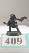 Cawdor Juve With Pistol T409