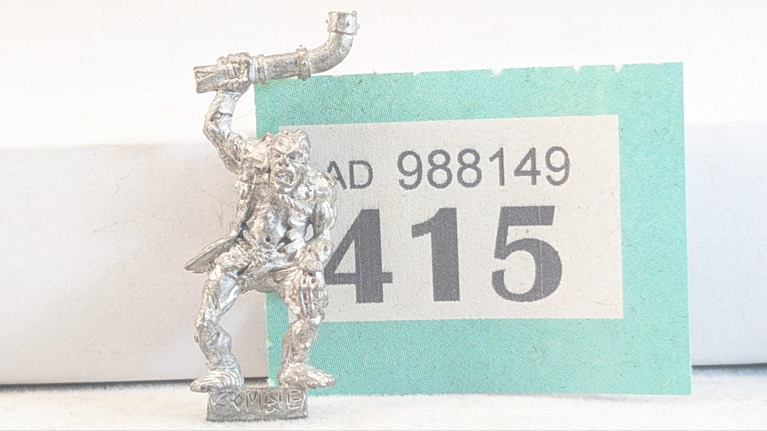 Necromunda Scavvy Plague Zombie T415