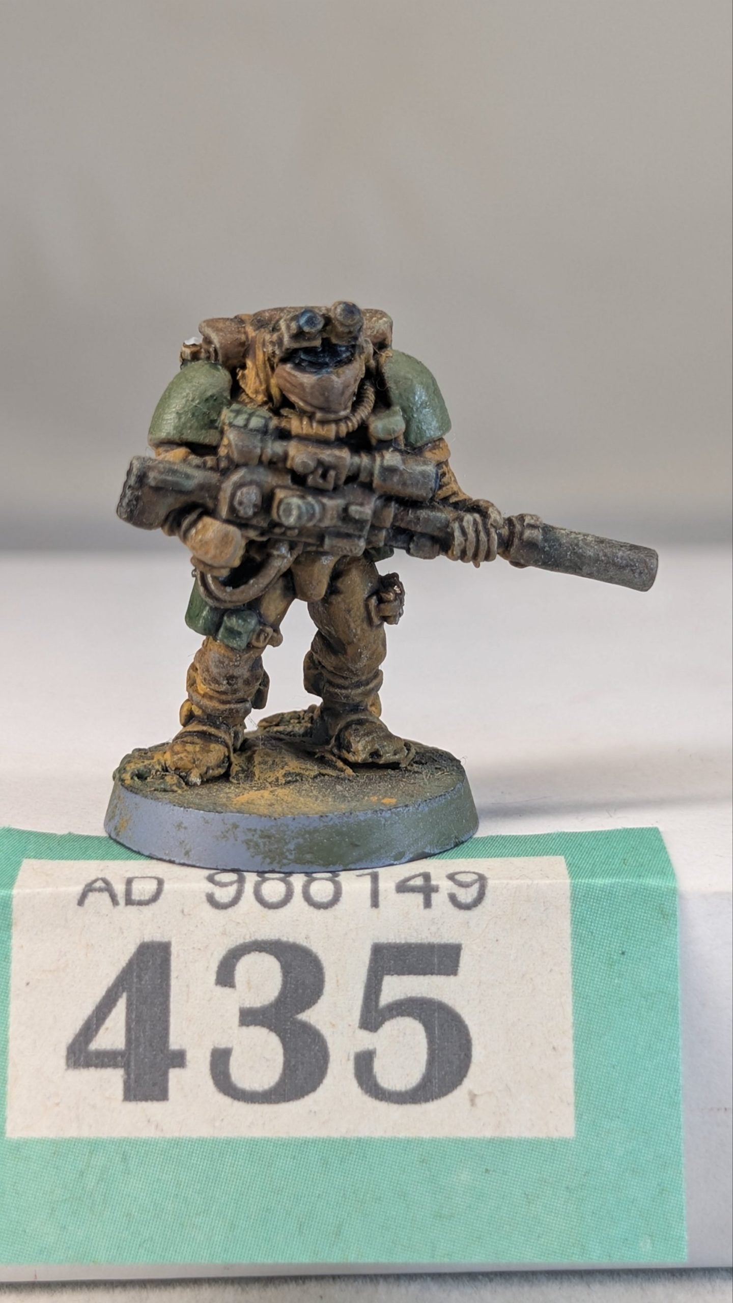 Space marine scout with sniper, metal (OOP) T435