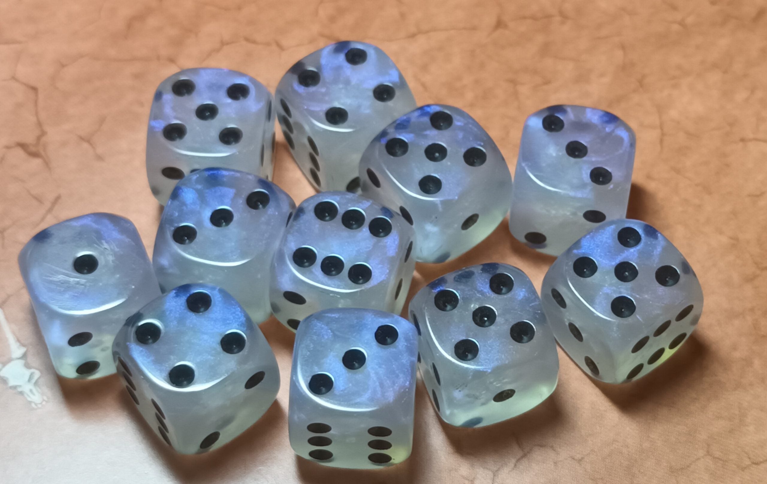 12 x 16mm D6 Clear Shimmer with Black UK Made Dice