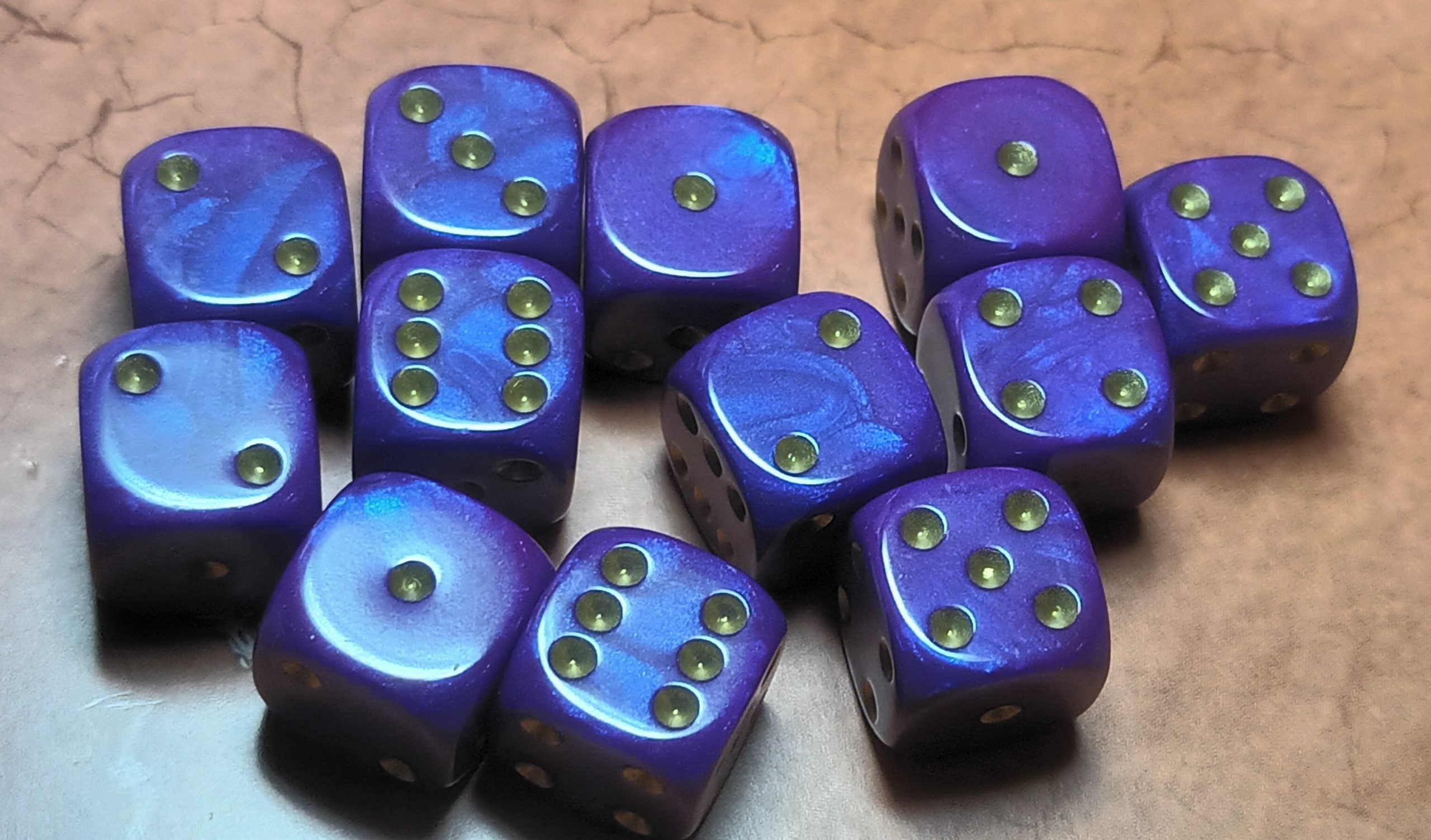 12 x 16mm D6 Clear Shimmer with Black UK Made Dice