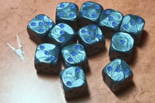 12 x 12mm D6 Silver Pearl with Purple UK Made Dice