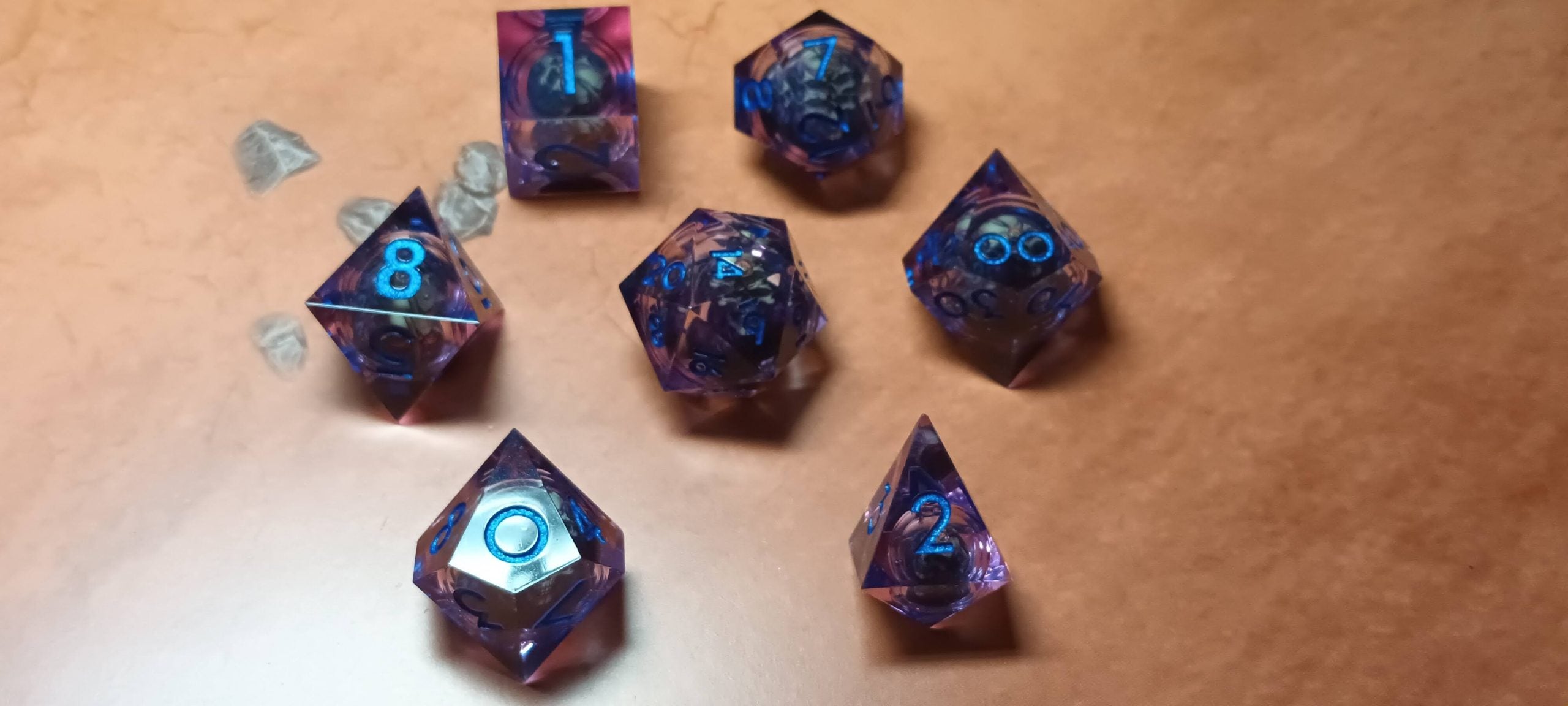 7 x Polyhedral Dice Resin Liquid Core Skull Purple with Blue Dice