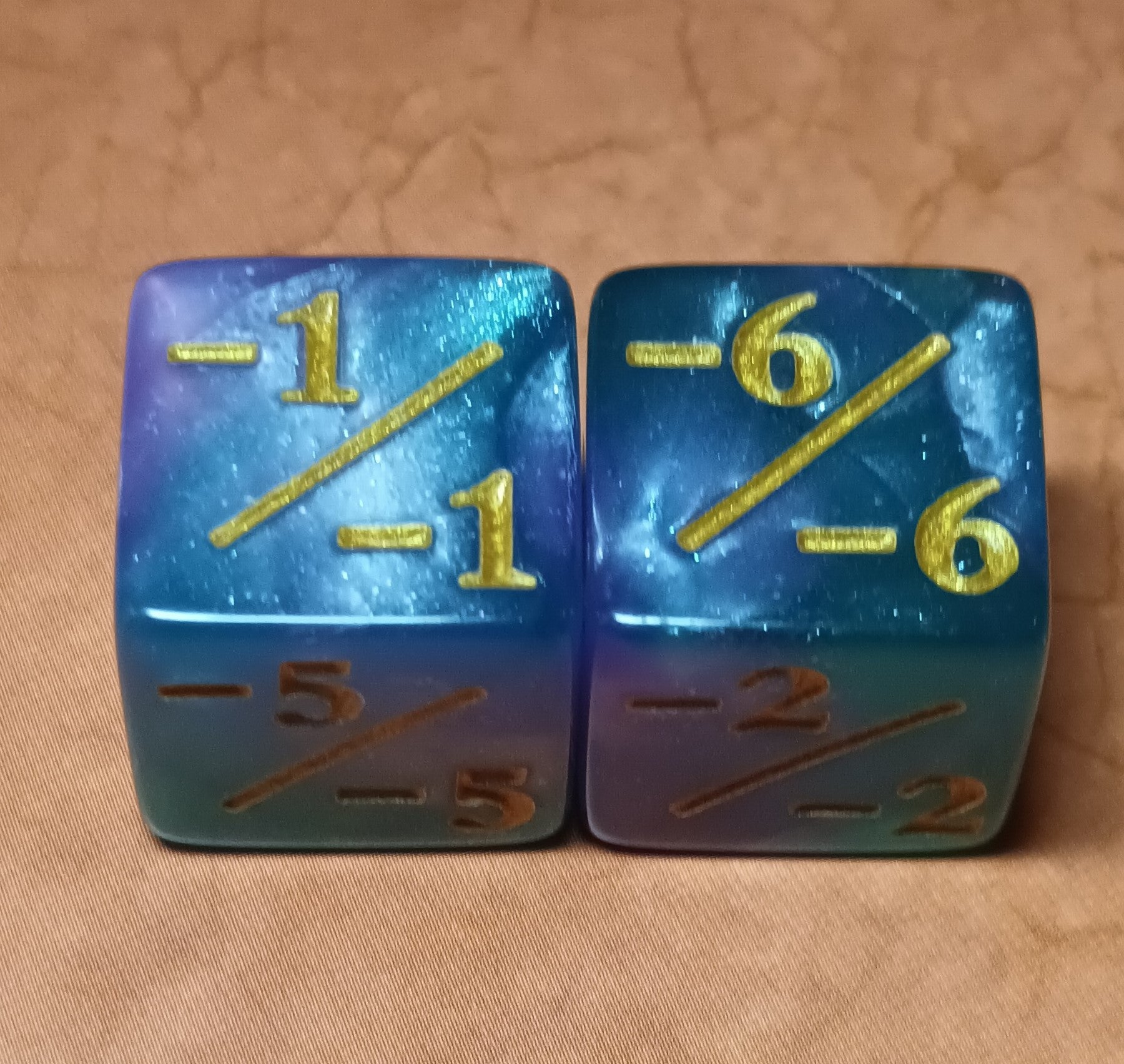 Magic The Gathering Token D6 x 2 -1/-1 Light Blue Purple with Gold Dice