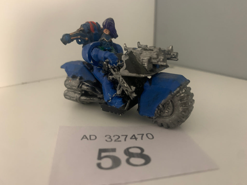Thousand Sons Bike w/power fist