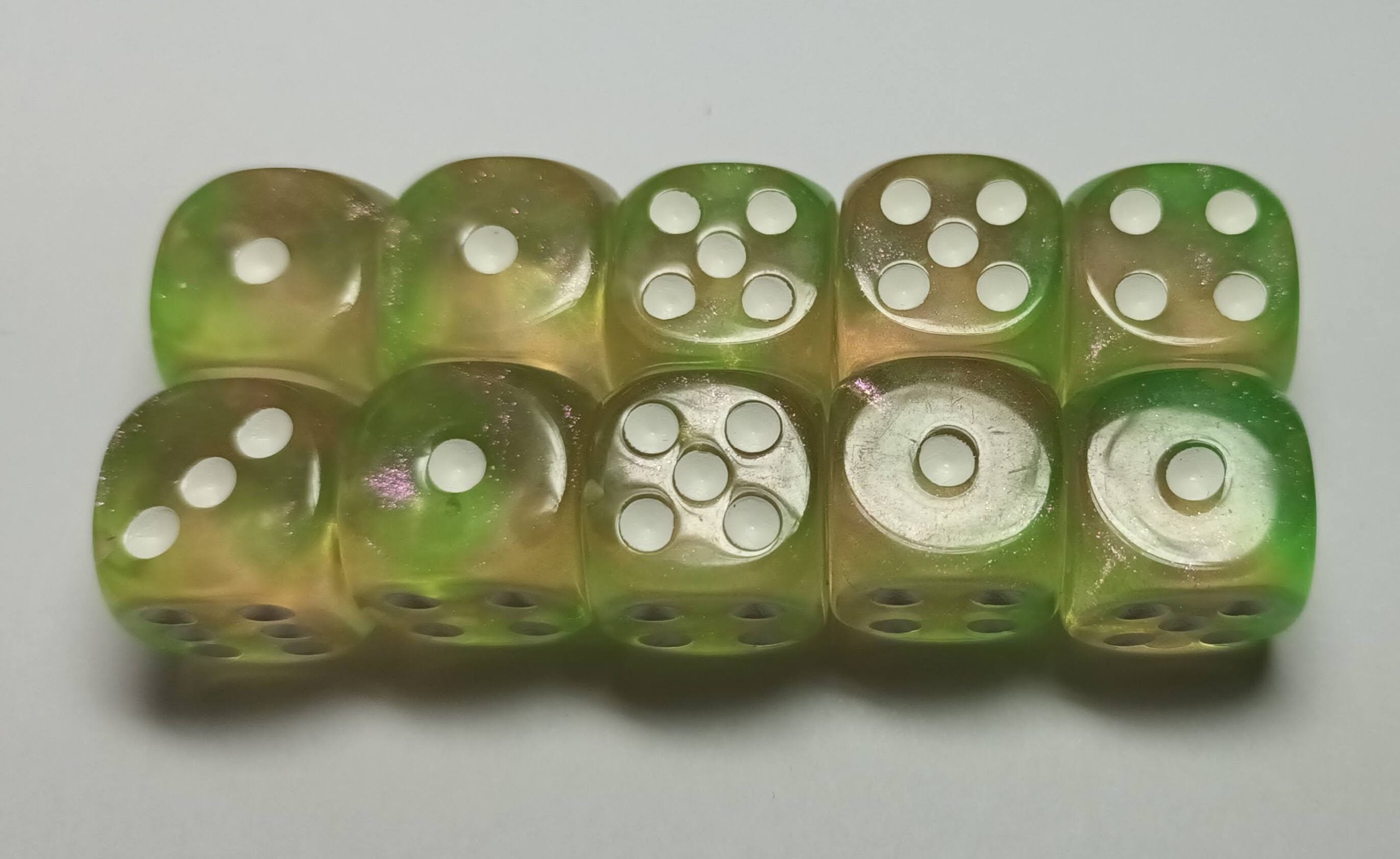10 x 16mm D6 Green Pink with White Dice