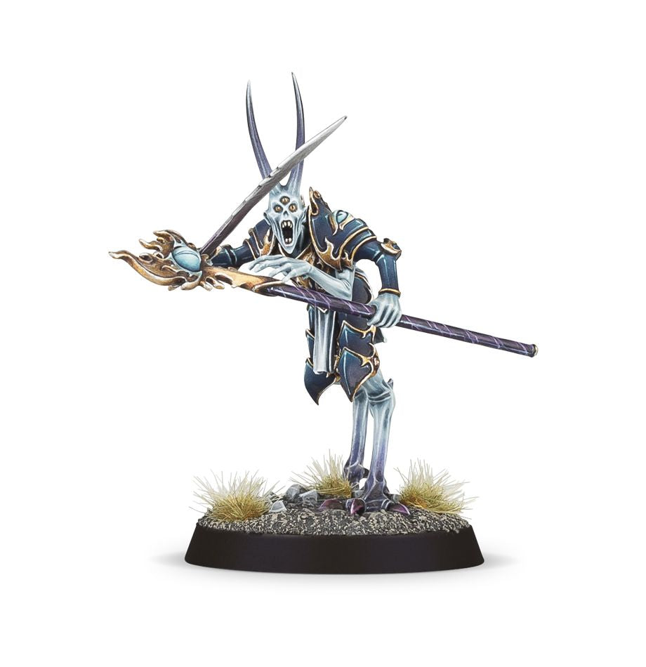 Magister (on sprue)