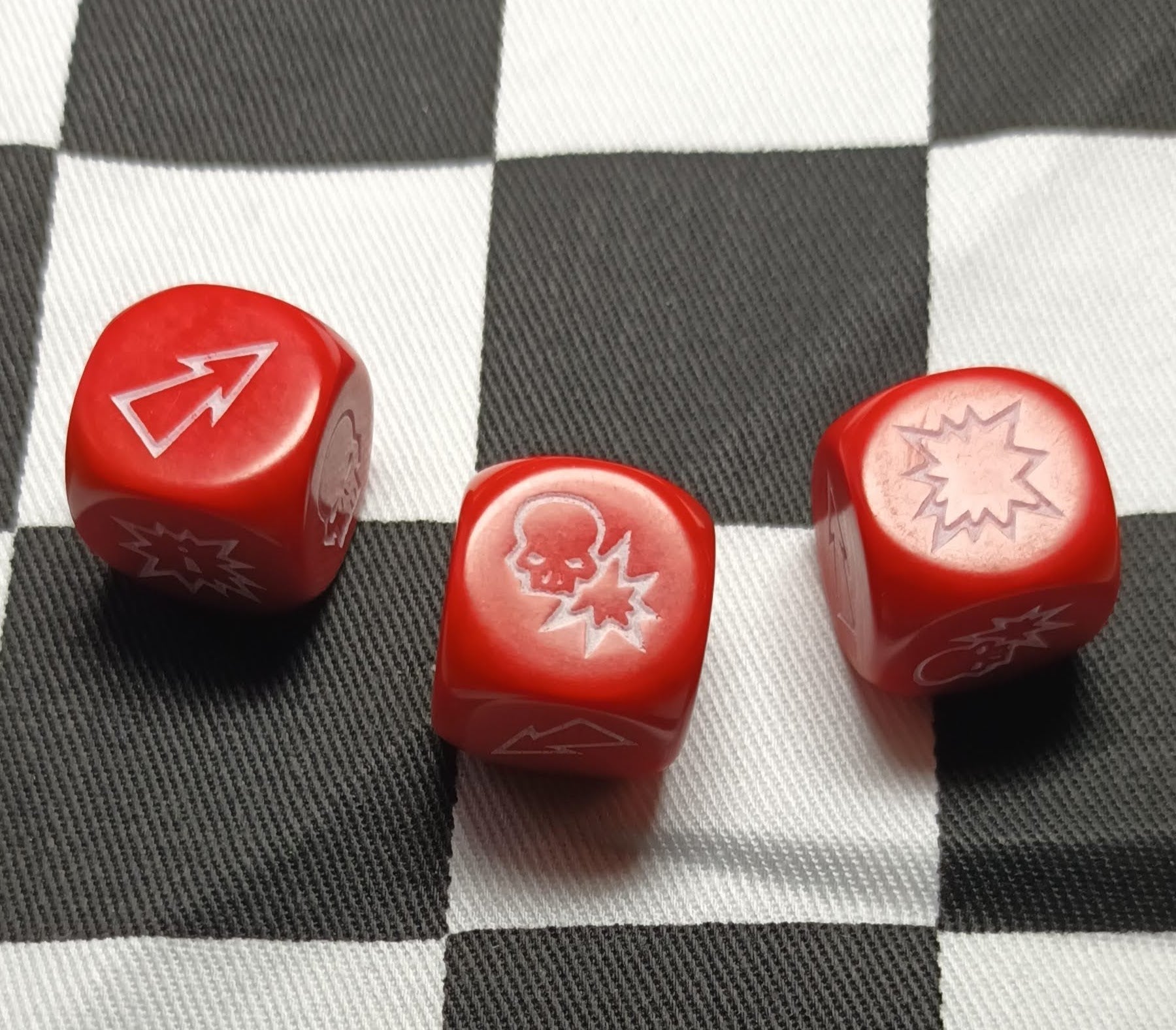 16mm Blood Bowl NAF Red Block Dice x 3 Set