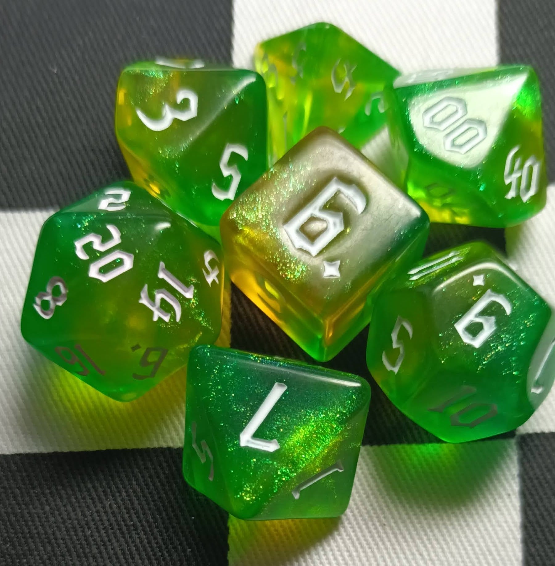 7 x Polyhedral Dice Chaos Glitter Green Yellow with White