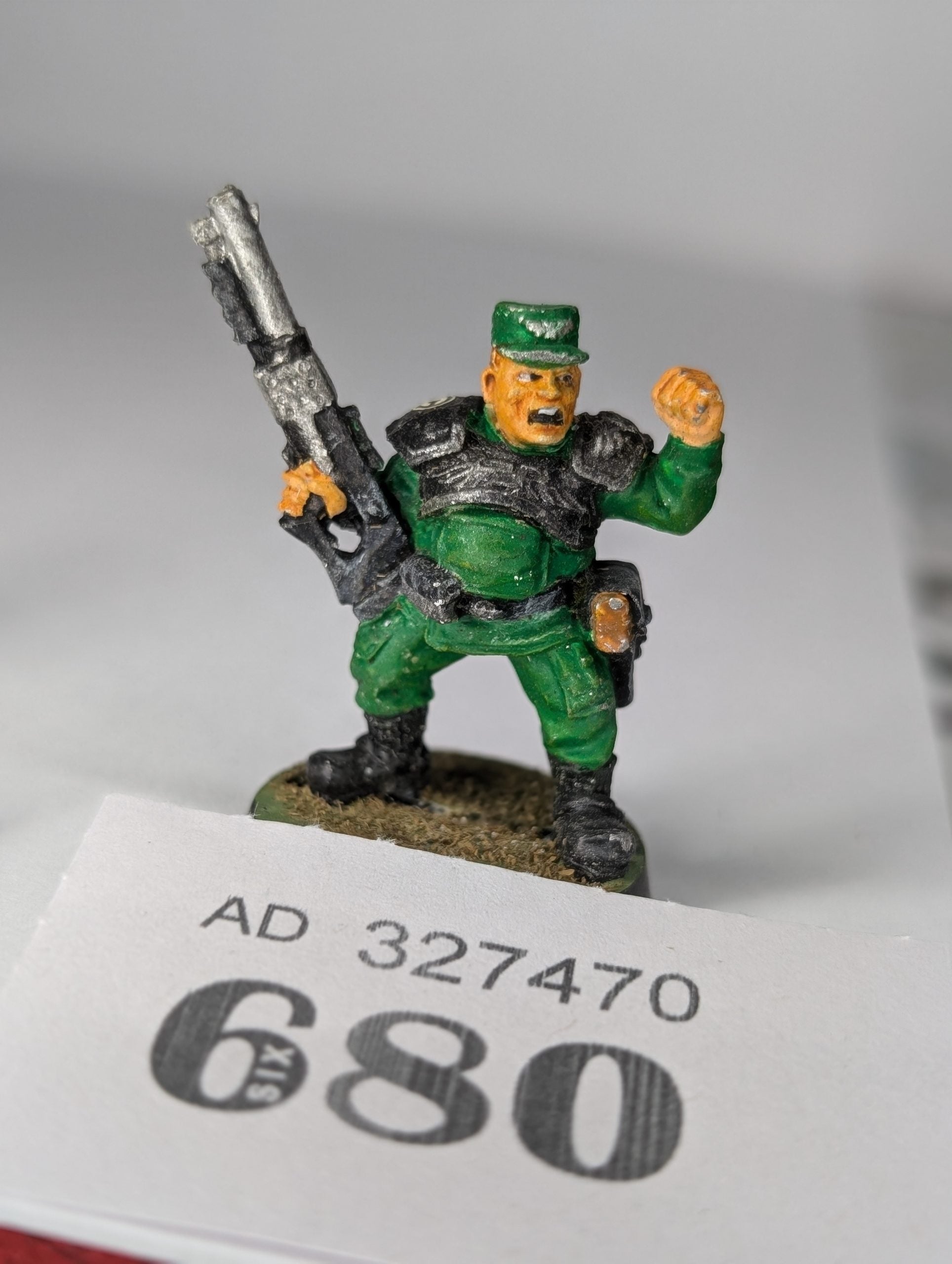 Cadian Guardsman Lieutenant 680