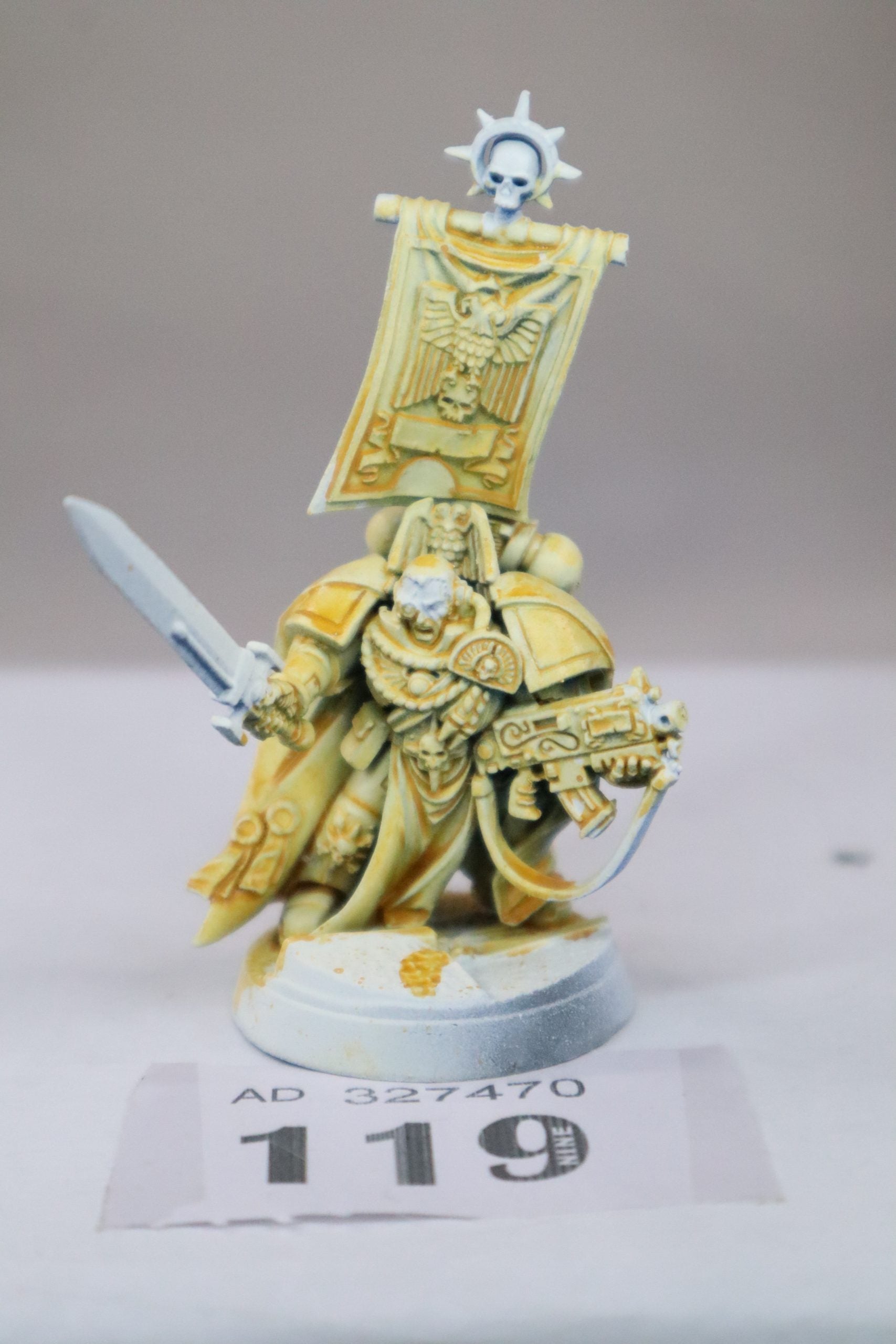 Ultramarines Captain (Assault on Black Reach)