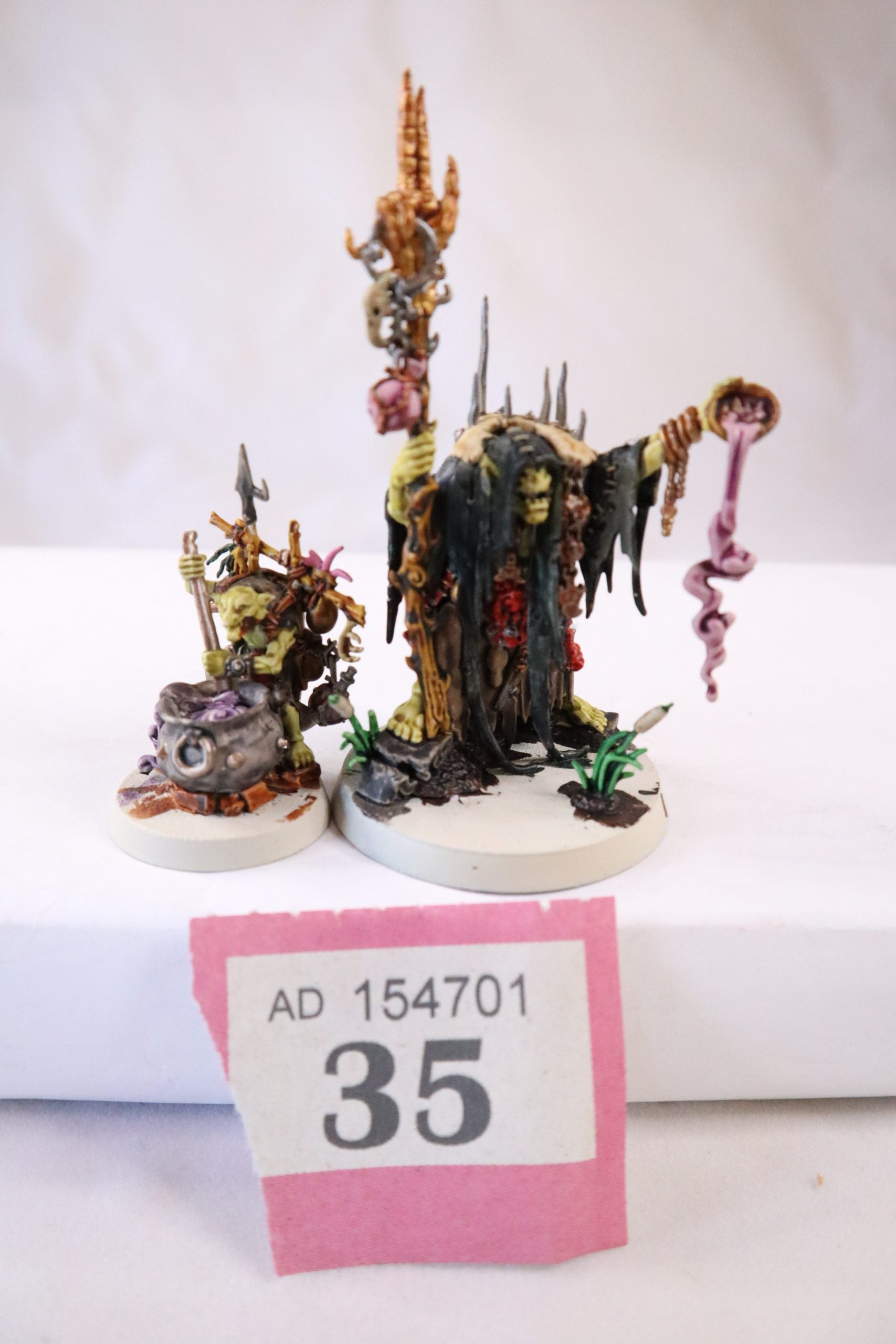 Swampcalla Shaman with Pot-grot