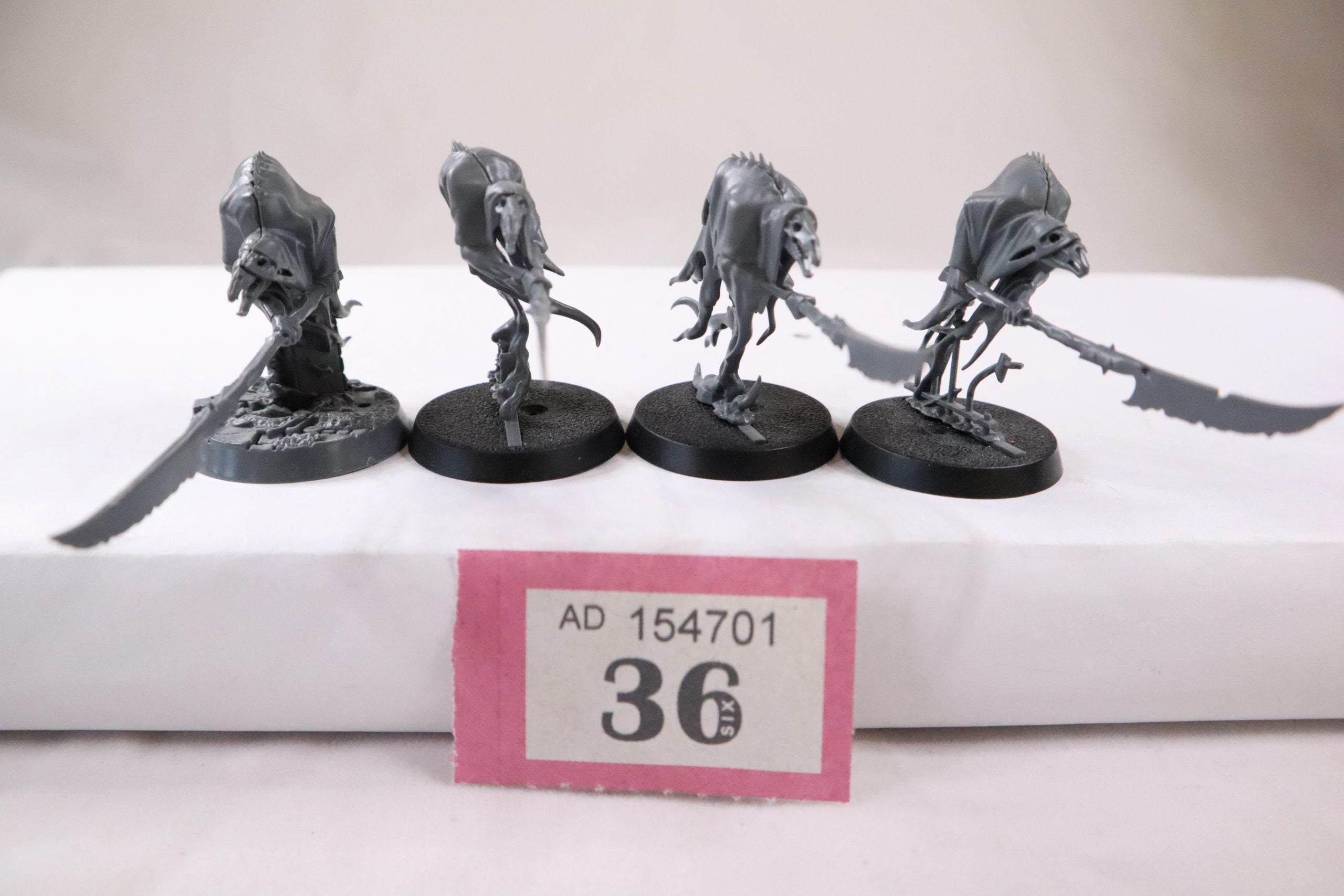 Glaivewraith stalkers