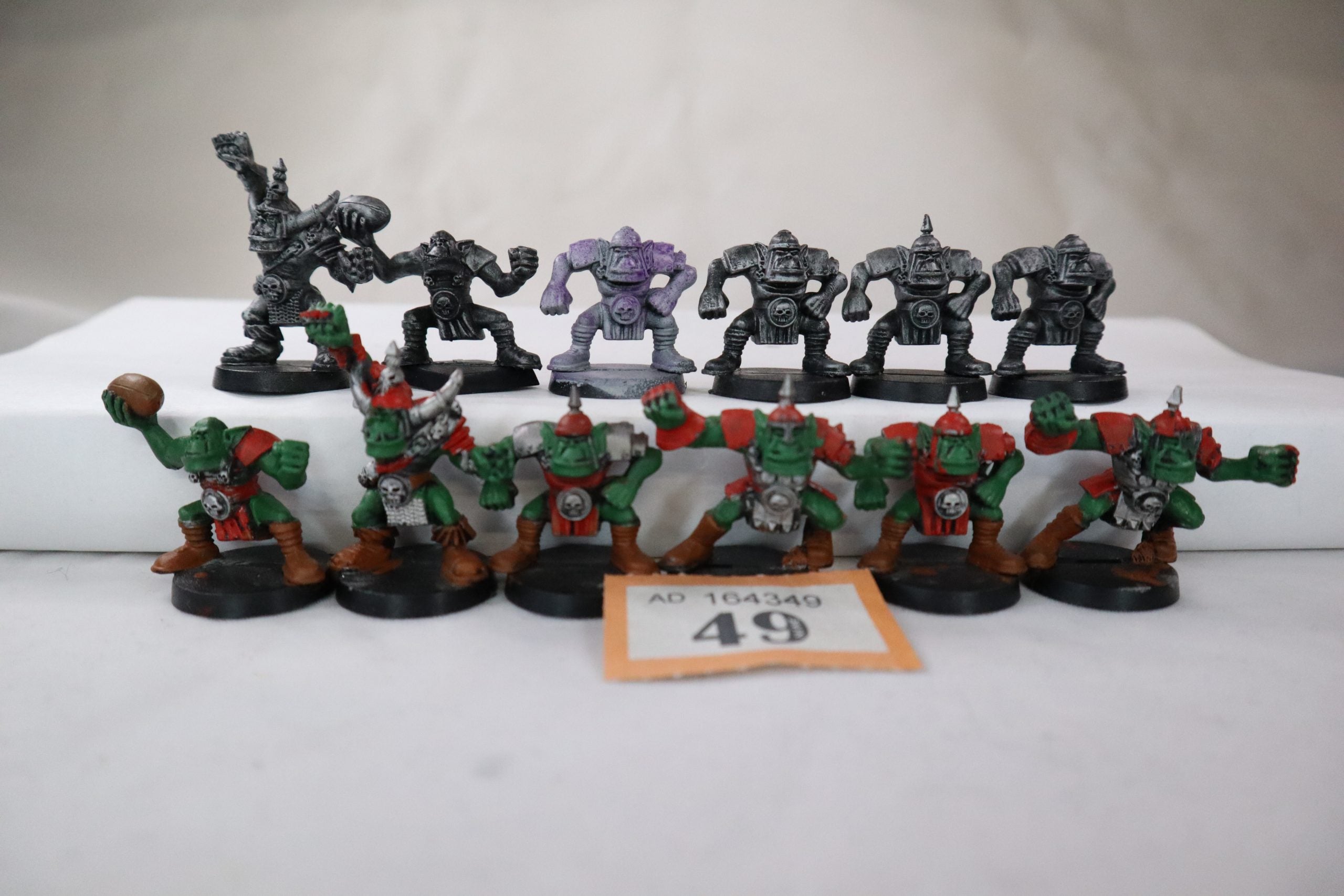 Warhammer Fantasy Bloodbowl Orc Team x 12 Playes - Classic