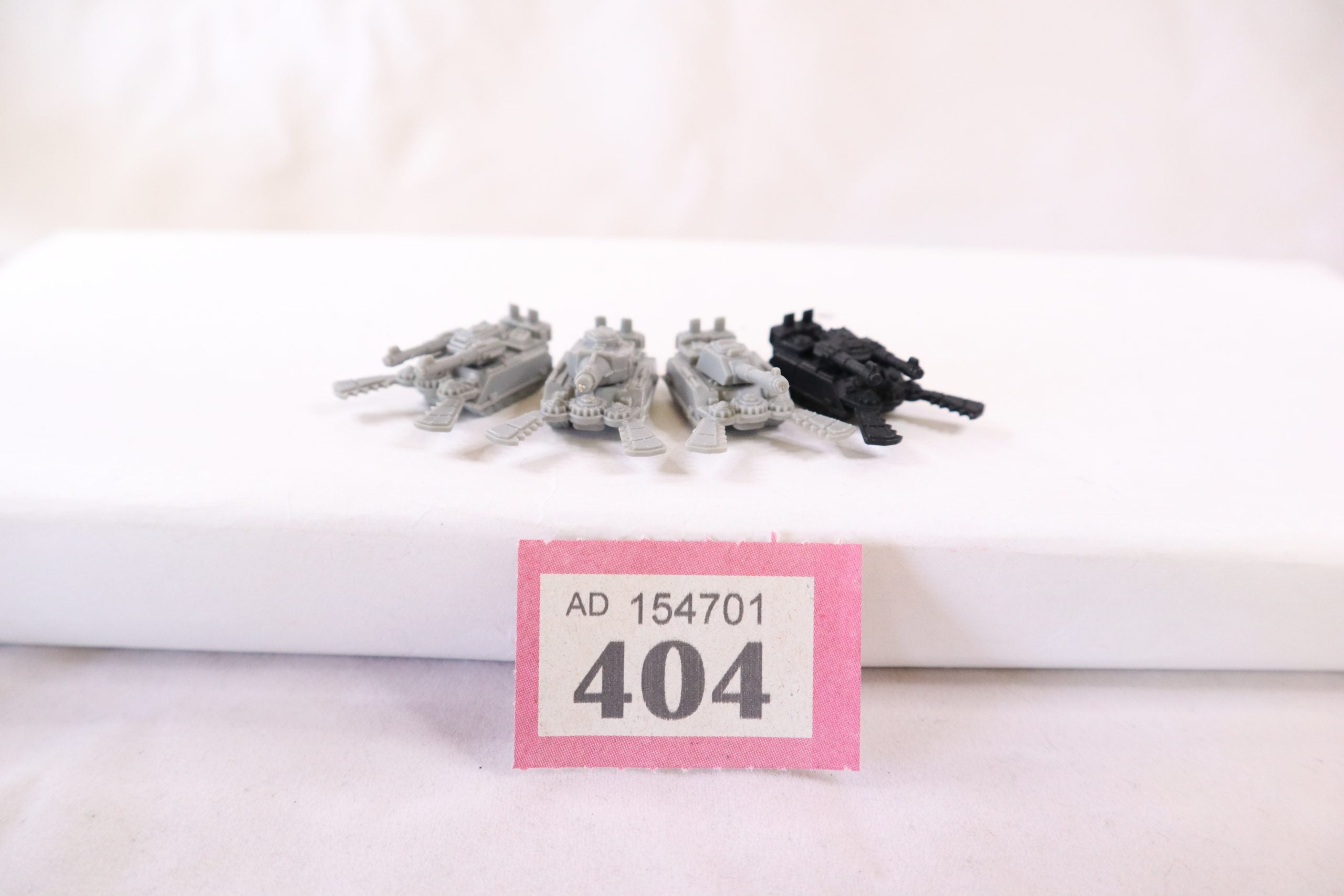 Warhammer Epic 40k Ork tanks (x4)