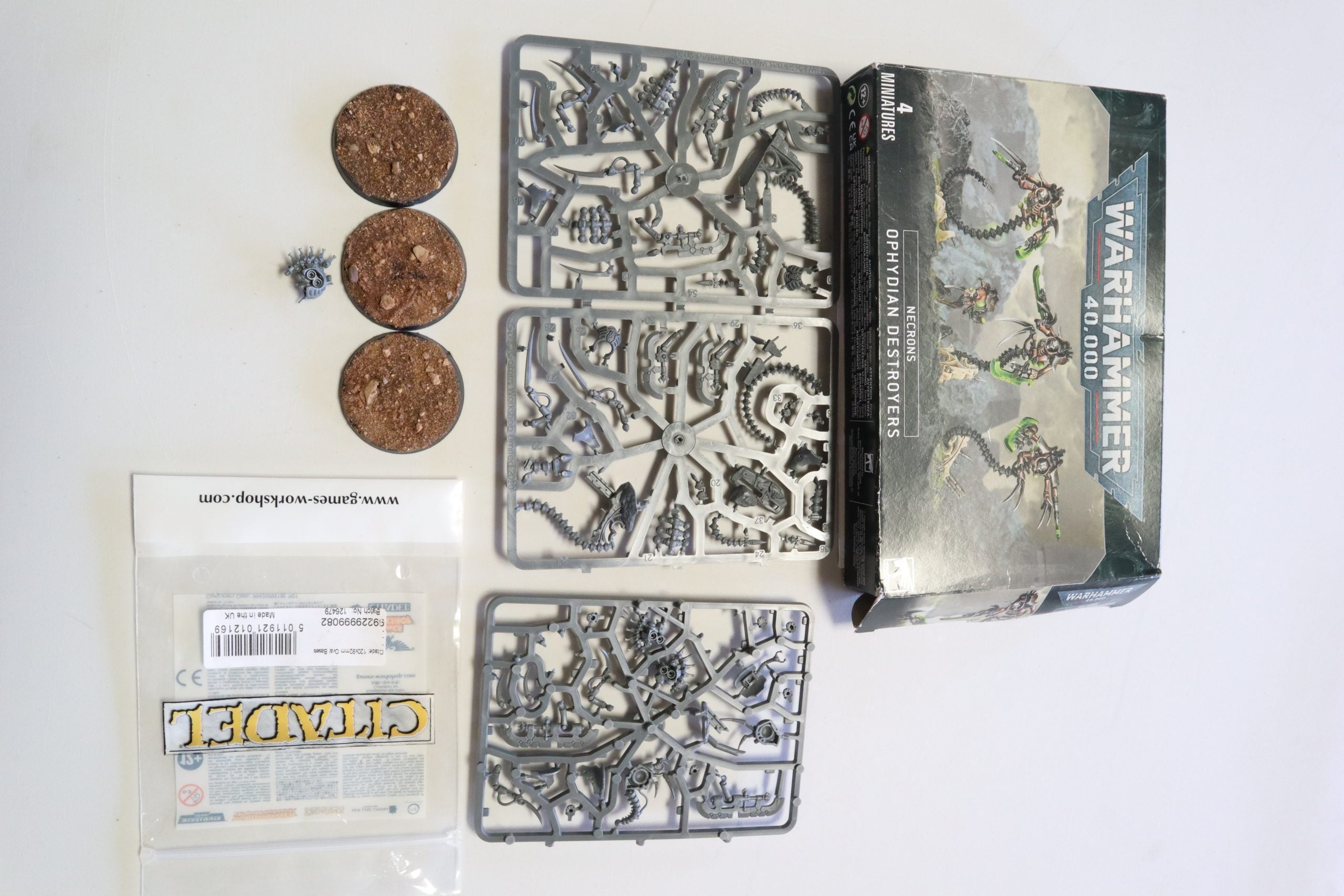 Ophydian Destroyers (Damaged Box) (Please Read Description)