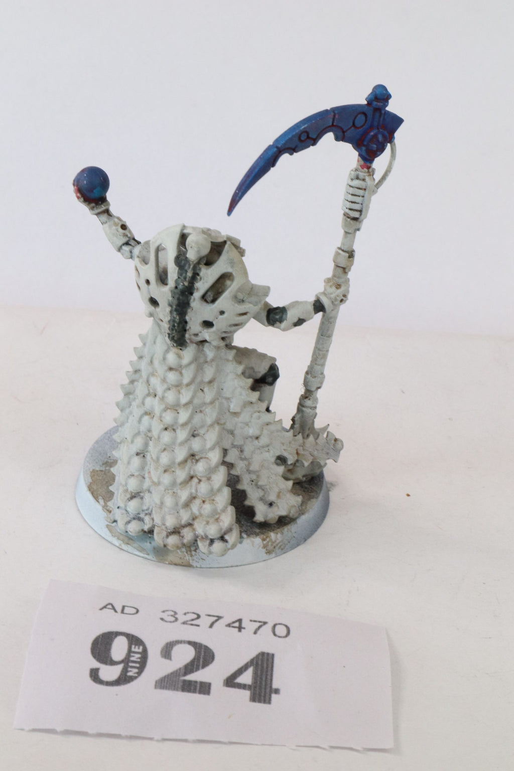 Necron overlord with seeing orb