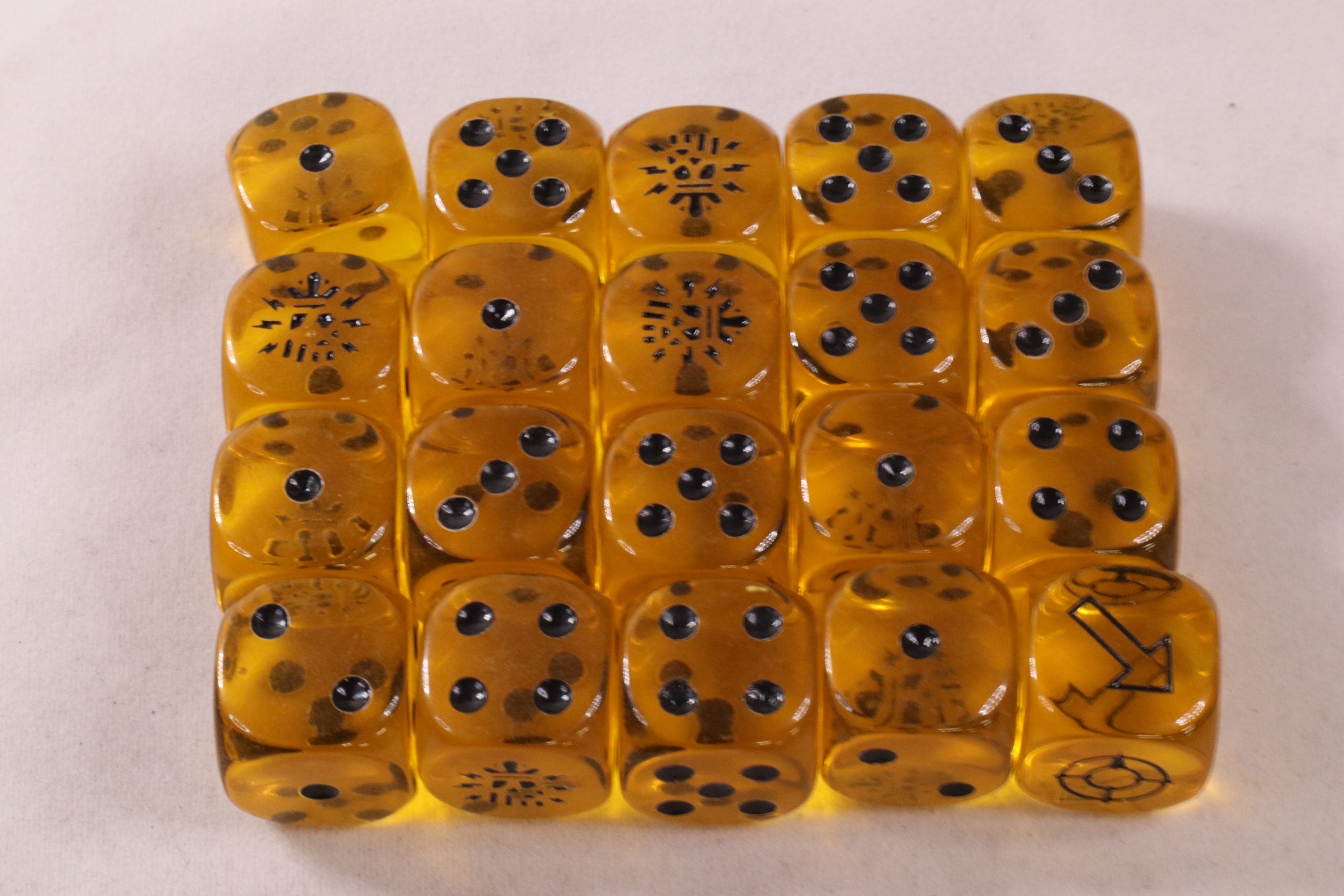 Legion Dice: Imperial Fists - Clear yellow