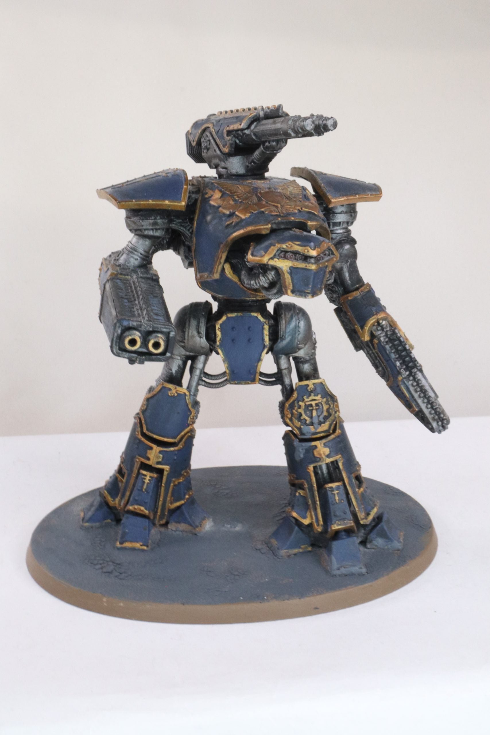 Legions Imperialis: Reaver Battle Titan with Melta Cannon and Chainfist