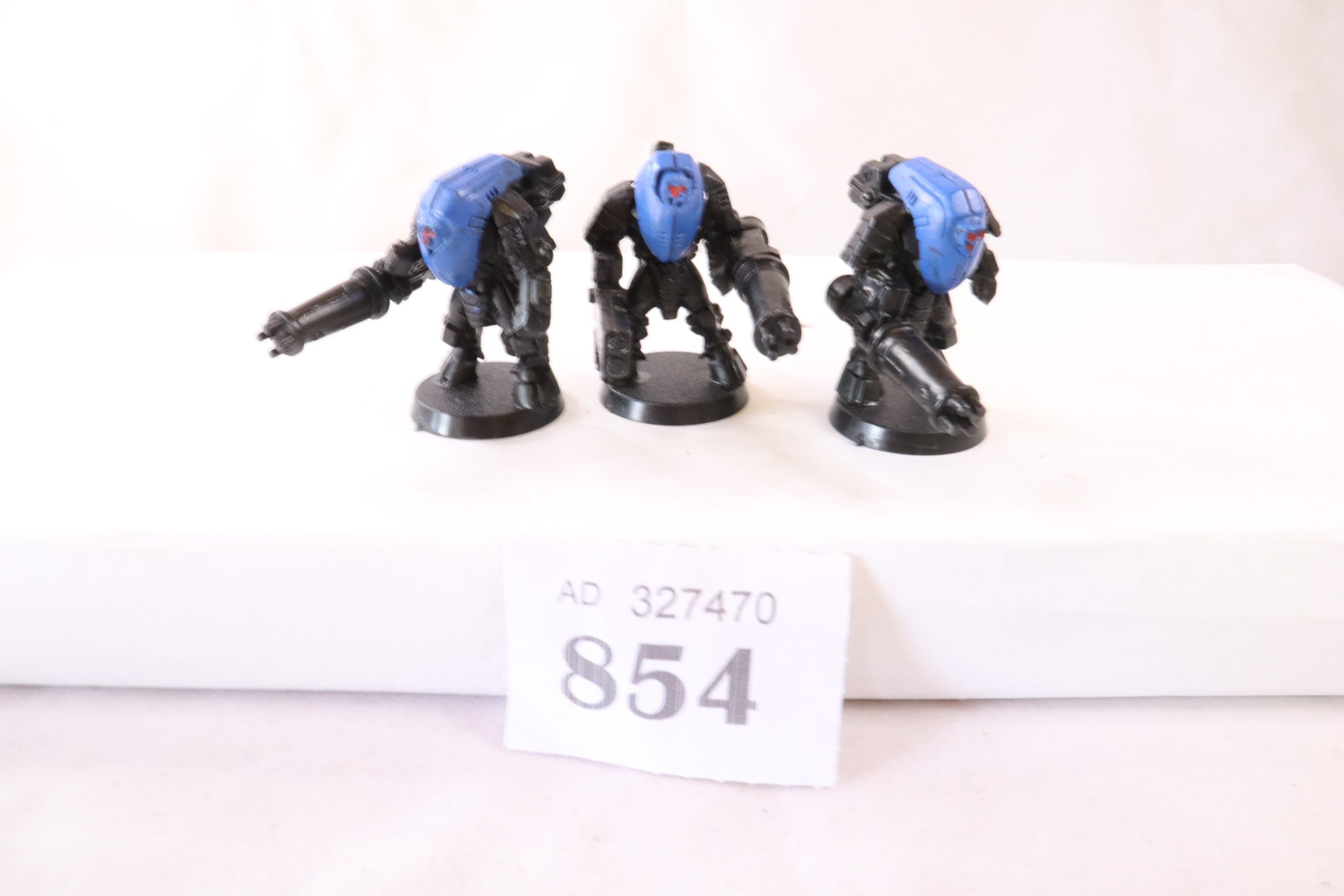 XV25 Stealth Battlesuits