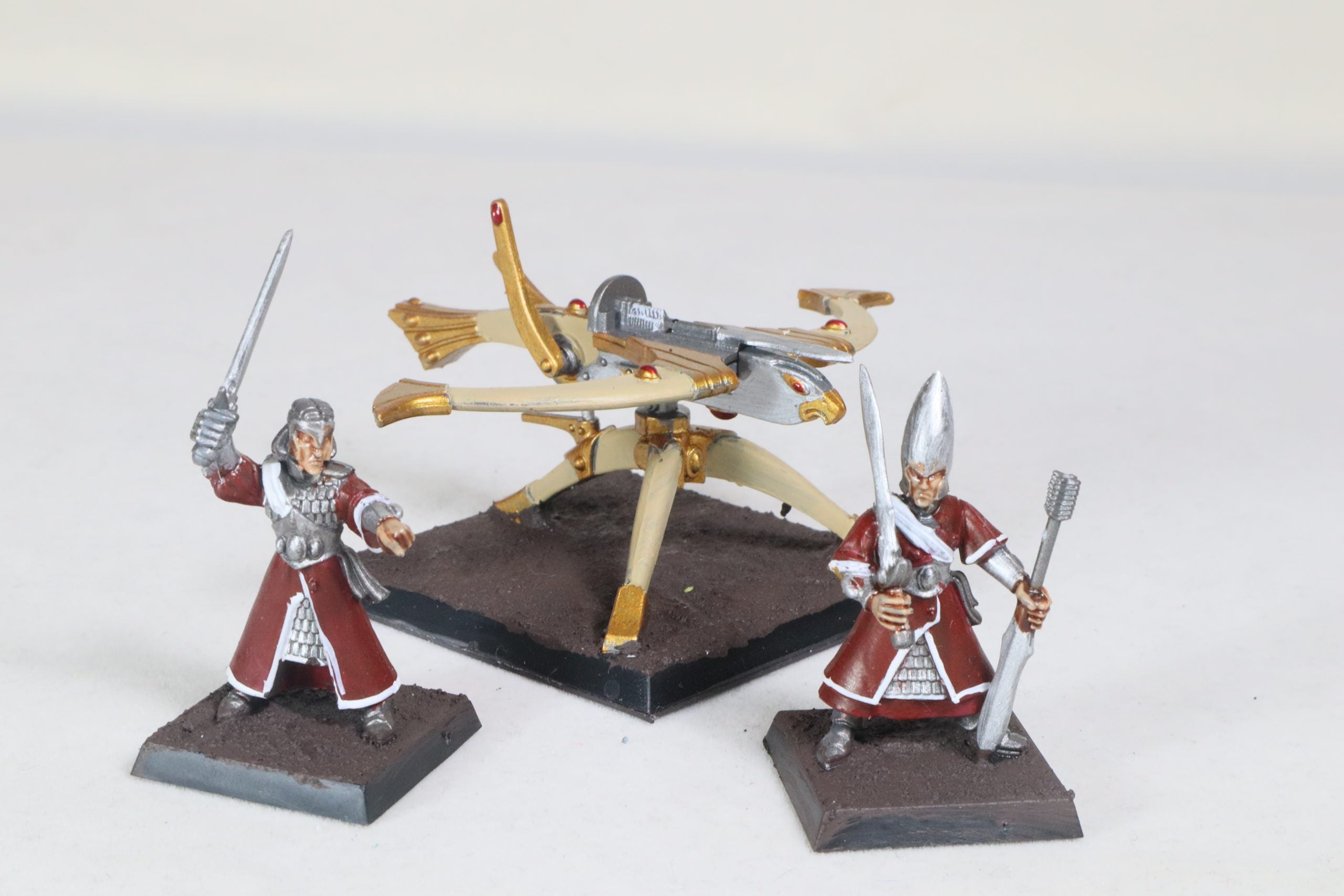 Eagle-claw Bolt Thrower