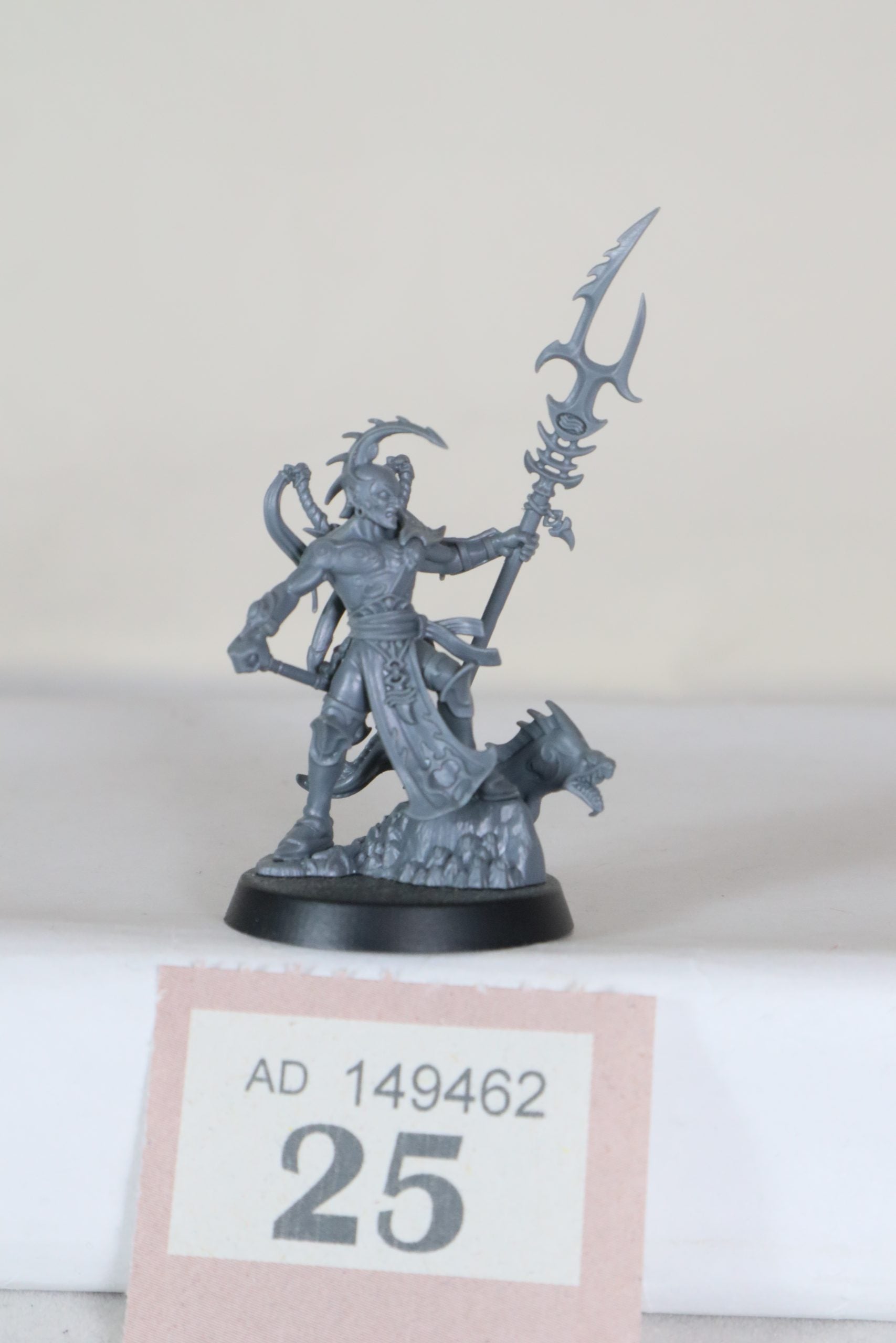 Akhelian Thrallmaster