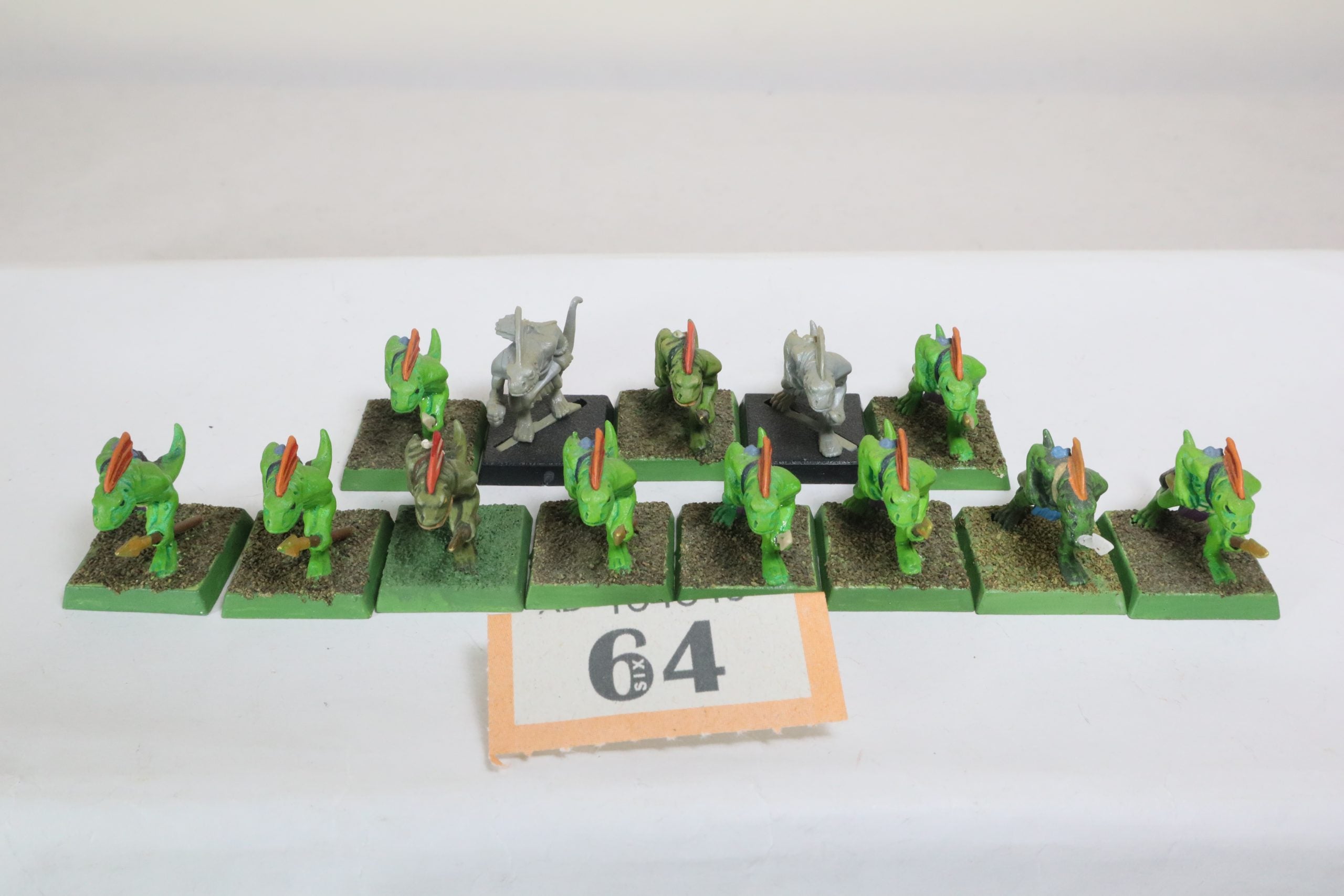 13 x Skinks