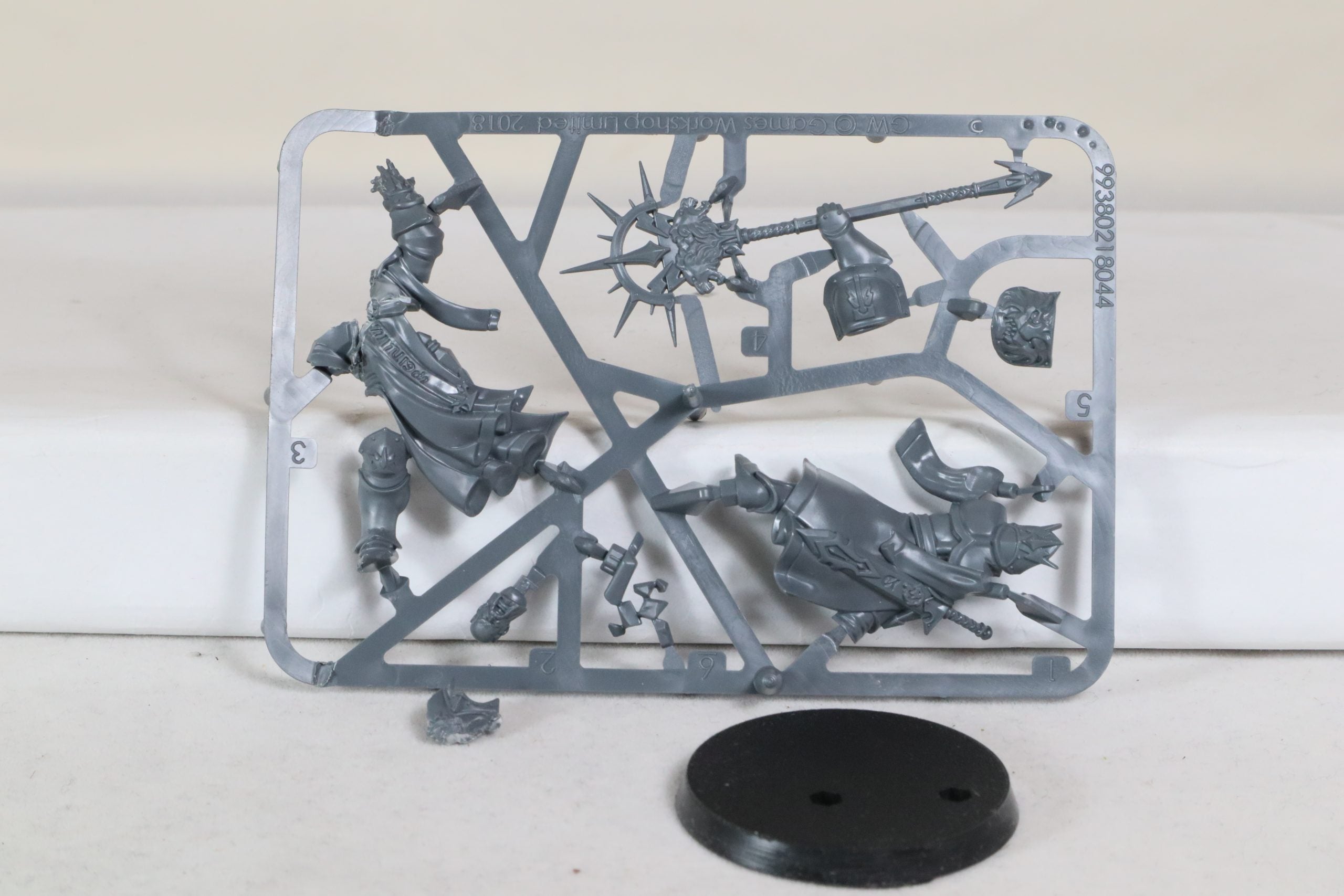 Lord exorcist (On Sprue, Damaged)