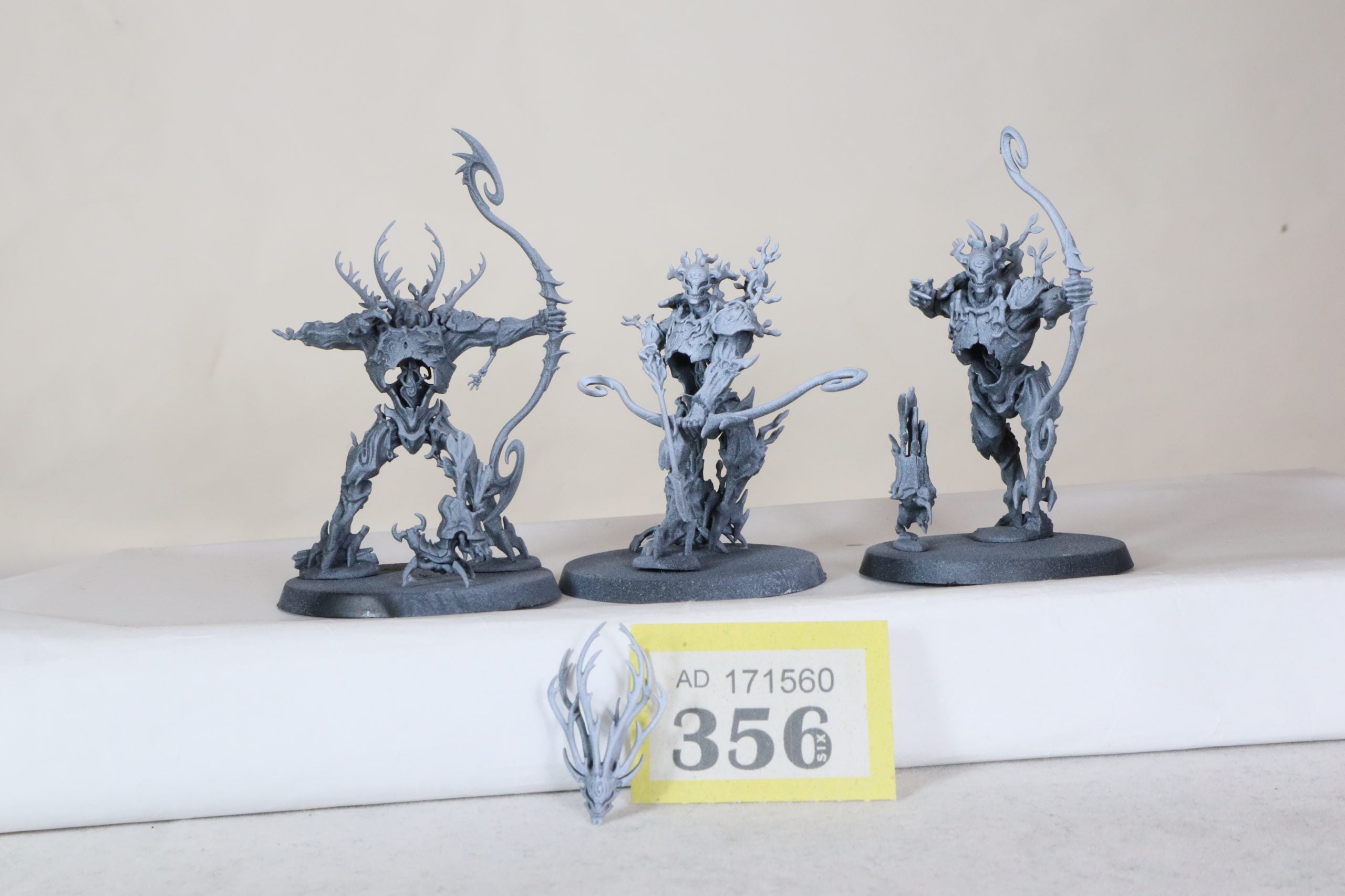 Kurnoth Hunters With bows