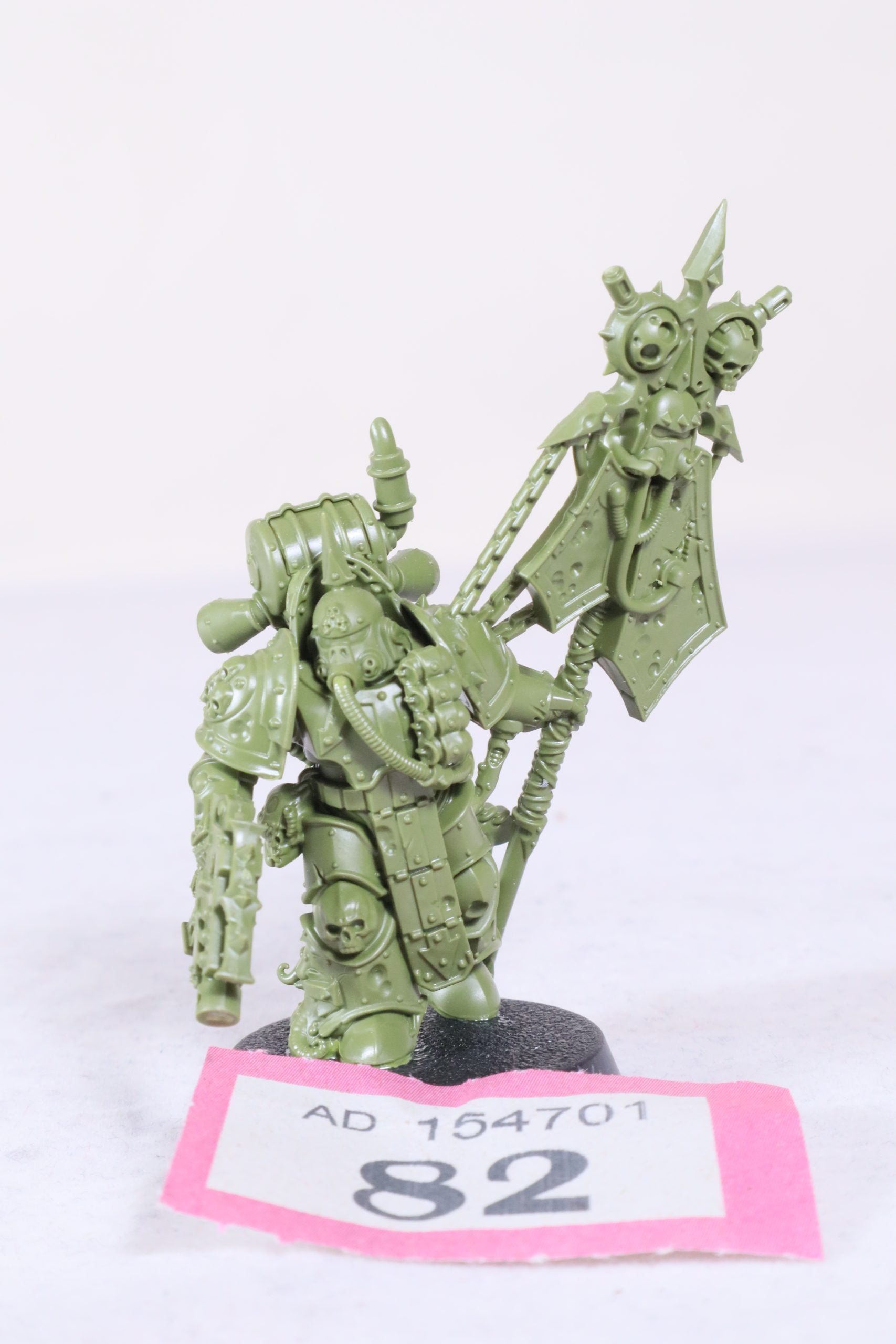 Plague Marine Icon Bearer