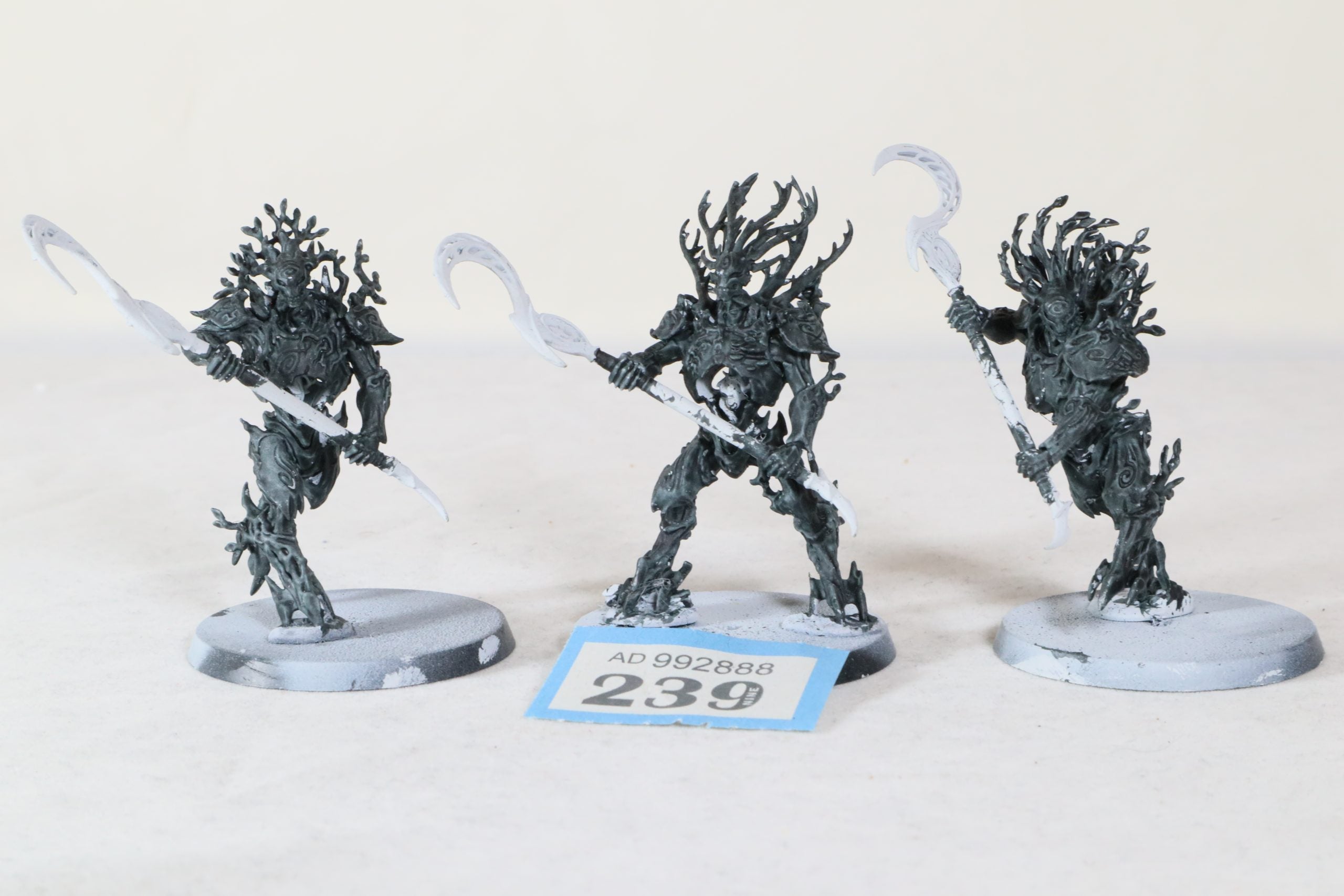 Kurnoth Hunters With Scythes