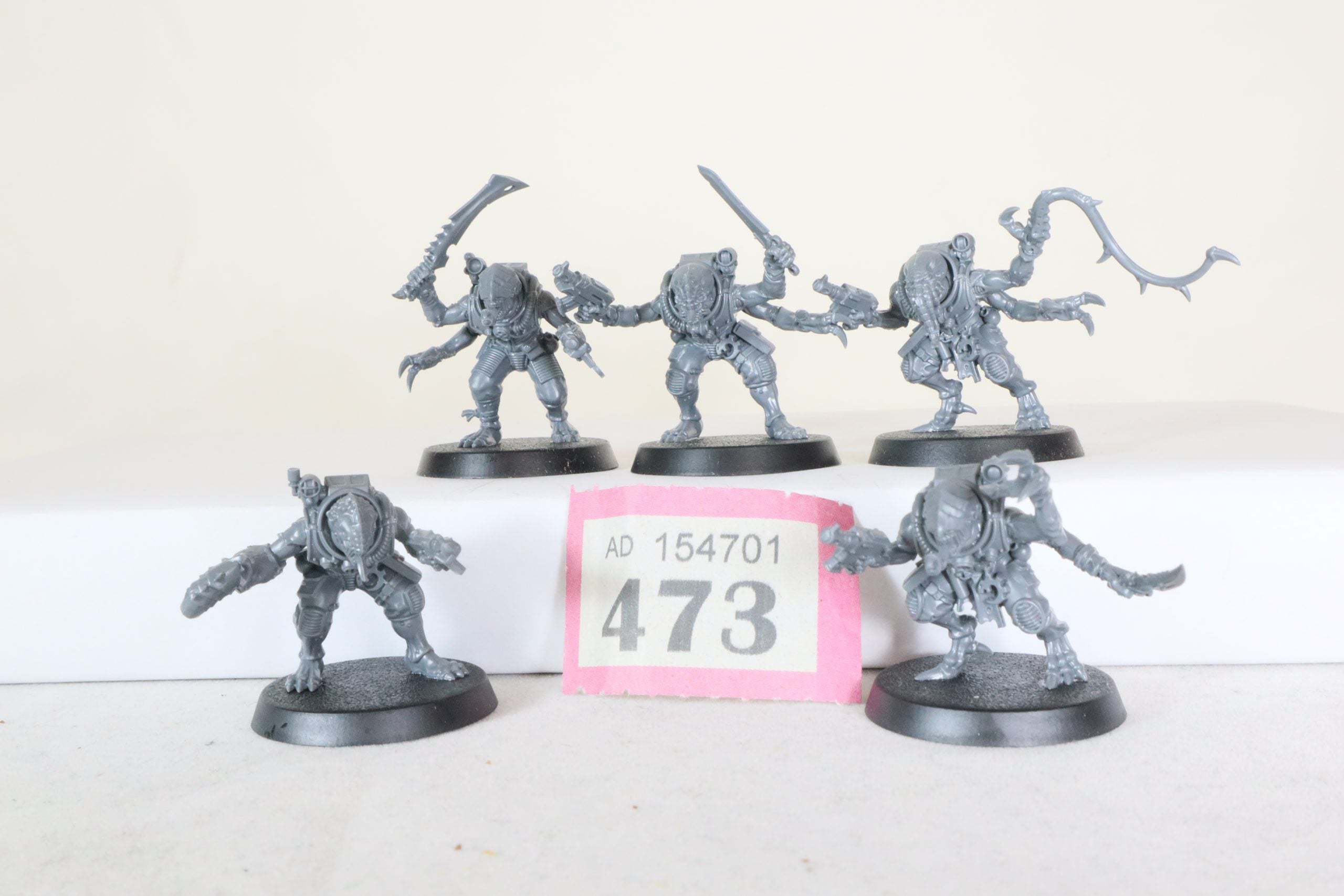 Acolyte Hybrids