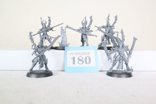 5 x Incubi